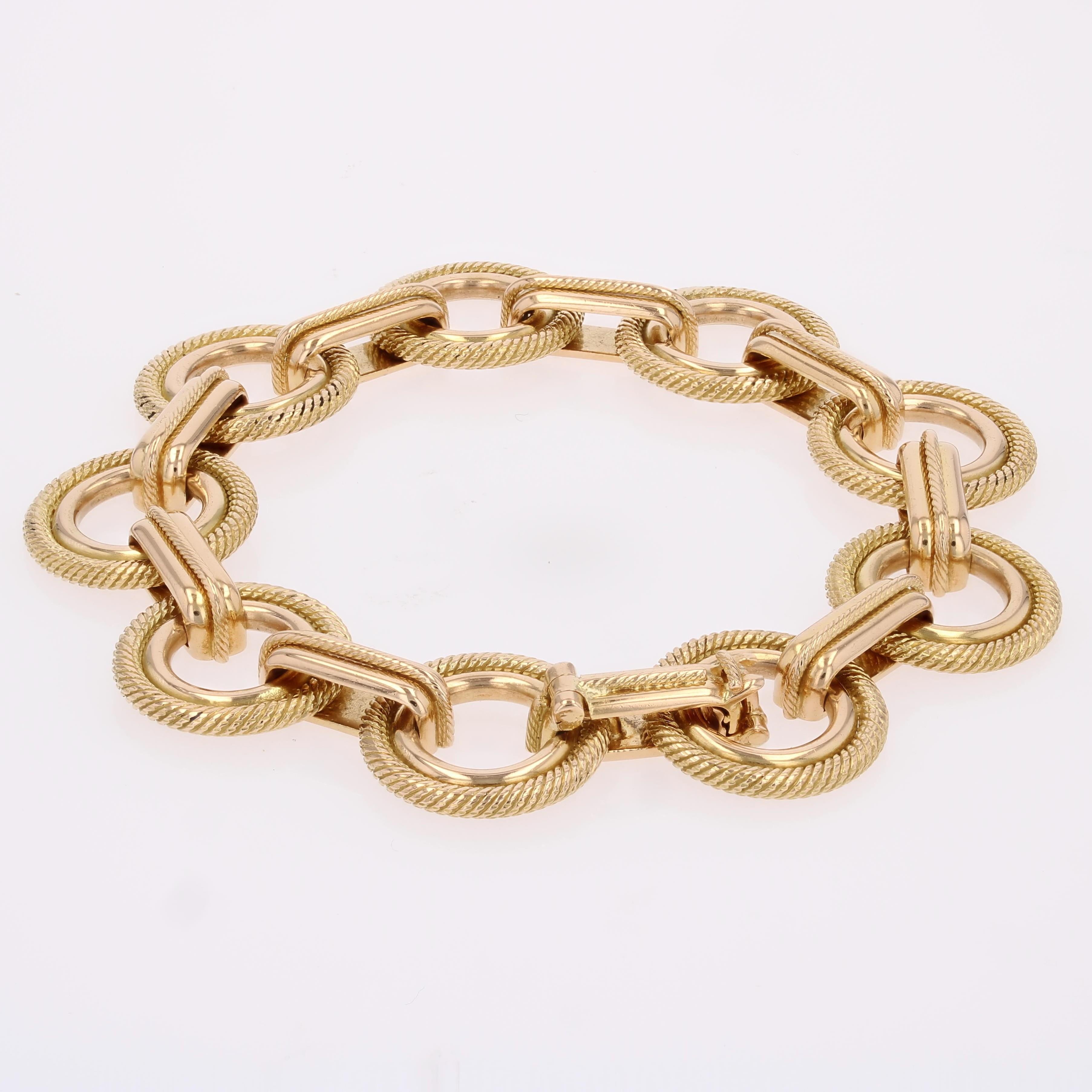 1950s Retro 18 Karat Rose Gold Round Links Bracelet For Sale 5