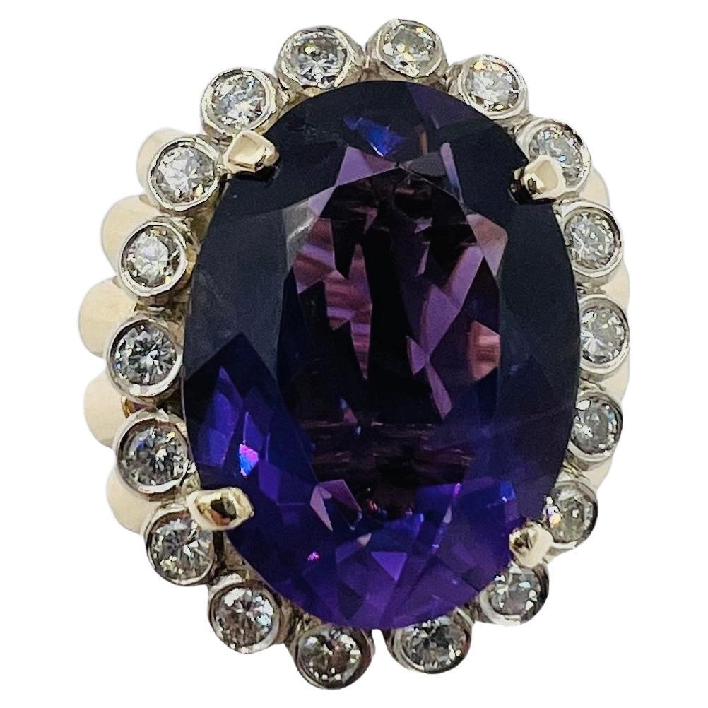 1950s Retro Amethyst Diamond Yellow Gold Cocktail Ring