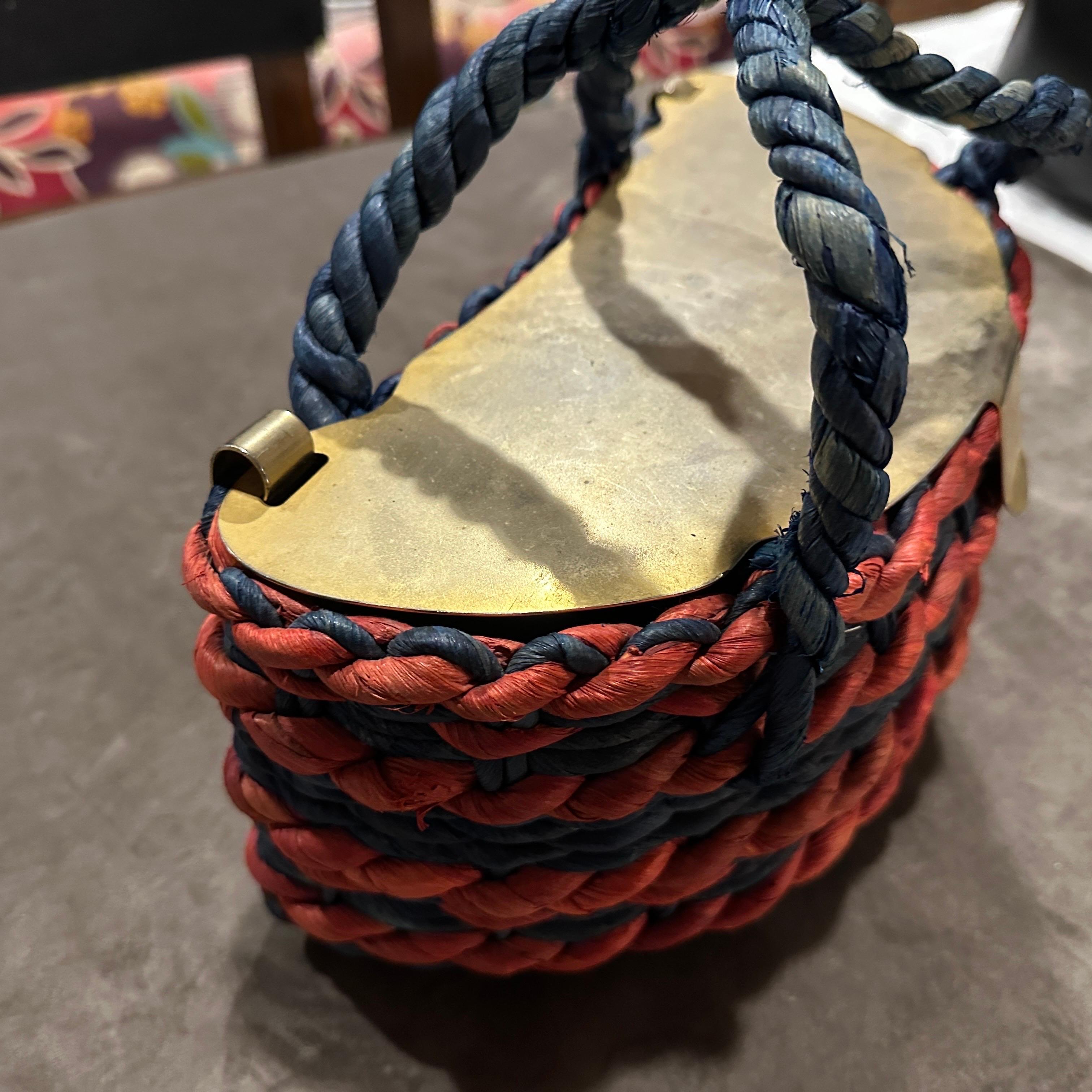 Donna 1950s Retro Chic Blue Red Woven and Gold Italian Top Handle Bag in vendita