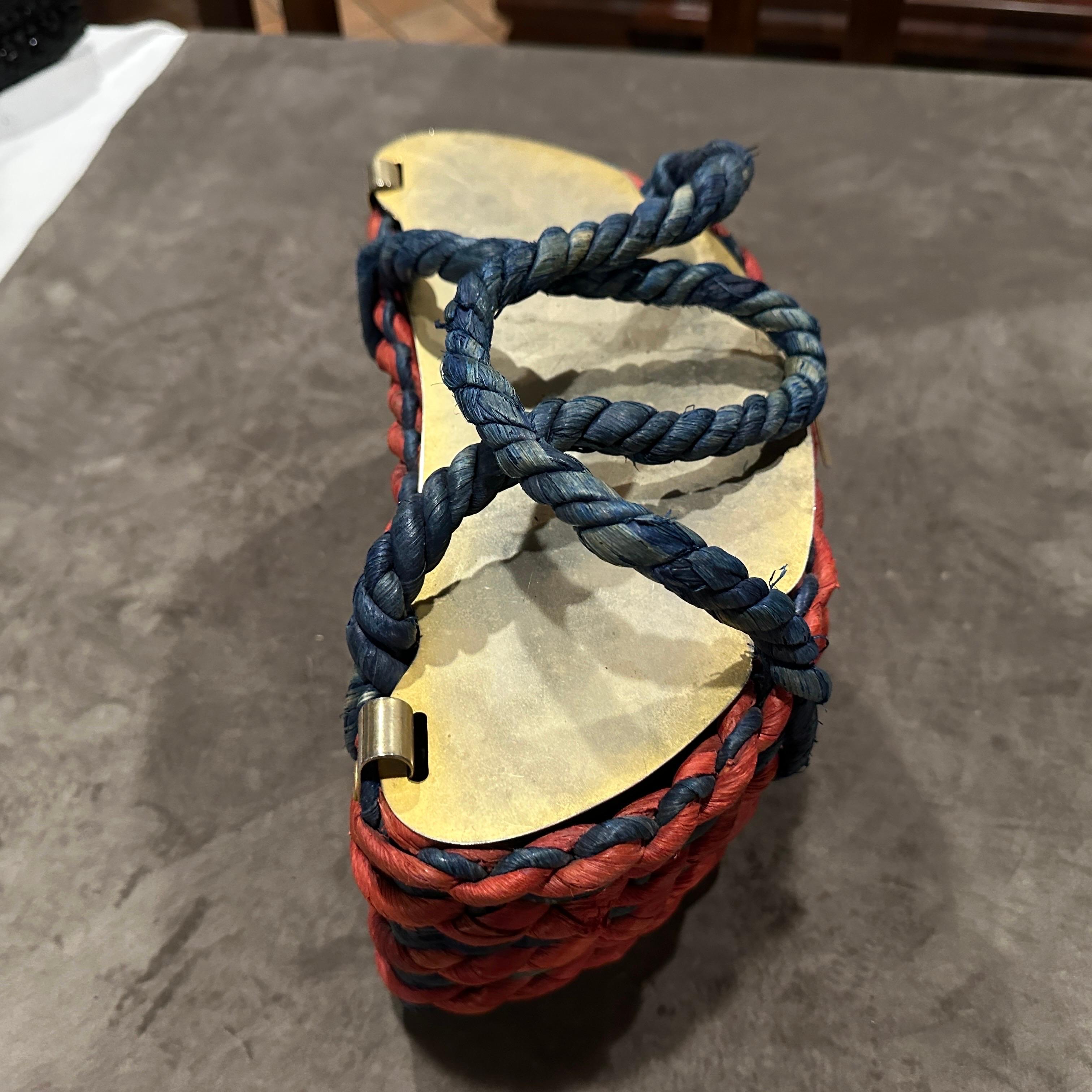 1950s Retro Chic Blue Red Woven and Gold Italian Top Handle Bag in vendita 3