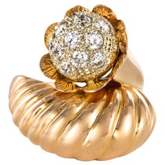 1950s Vintage Diamond 18 Karat Yellow Gold Fashion Ring