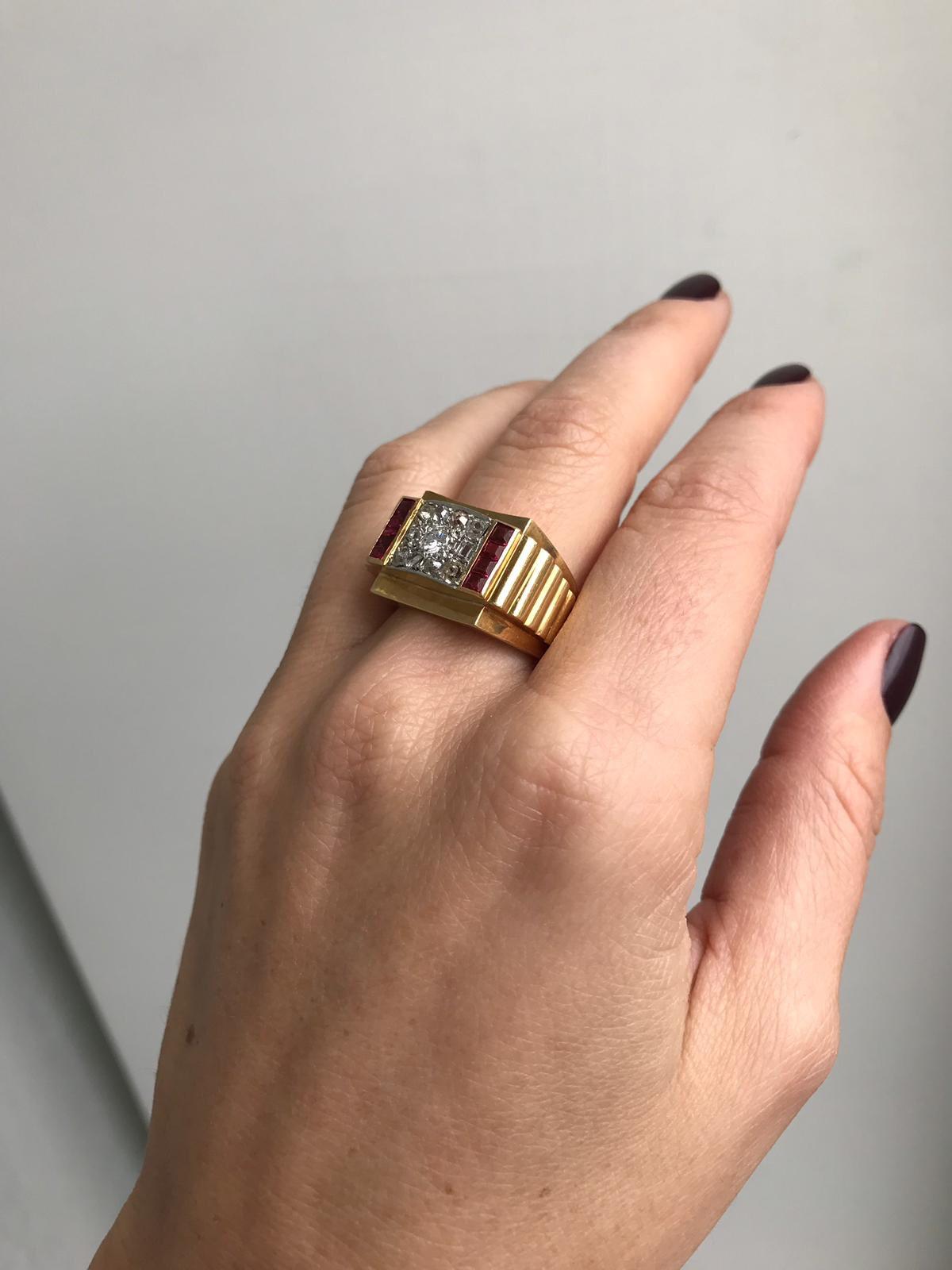 1950s Retro Diamond Ruby Gold Ring 4