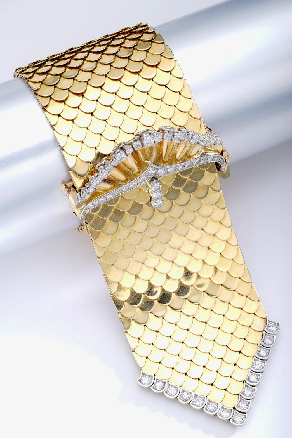 1950s French Retro Diamond Yellow Gold Platinum Cuff Bracelet In Excellent Condition In Geneva, CH