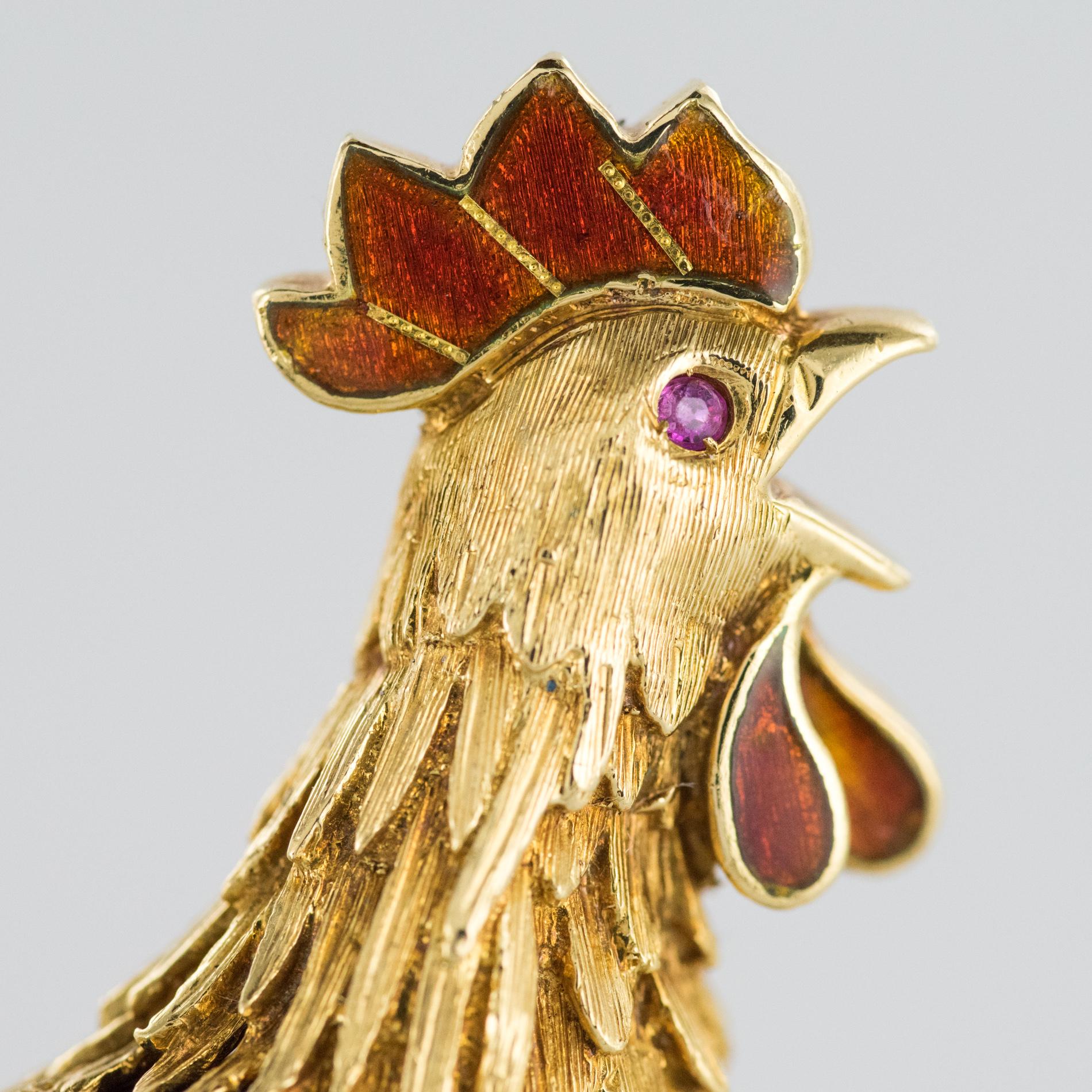 1950s Retro Italian Enamel 18 Karat Yellow Gold Rooster Brooch In Excellent Condition In Poitiers, FR