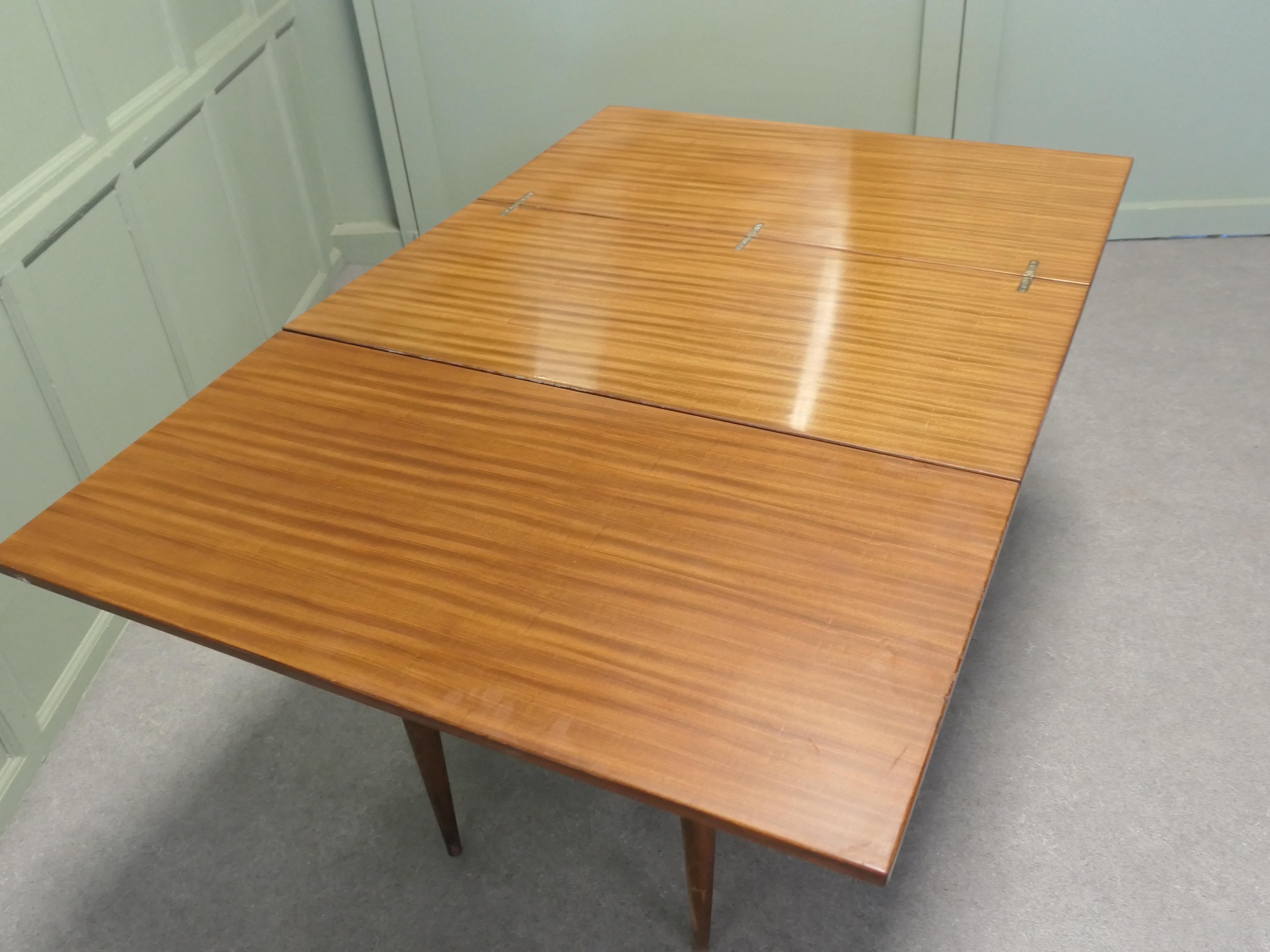 Mid-20th Century 1950s Retro Metamorphic Coffee/Dining Table  A truly ingenious table For Sale