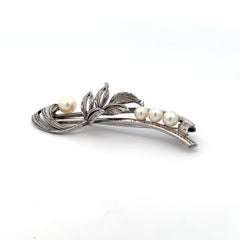 1950s Retro Mikimoto Pearl Brooch Sterling Silver