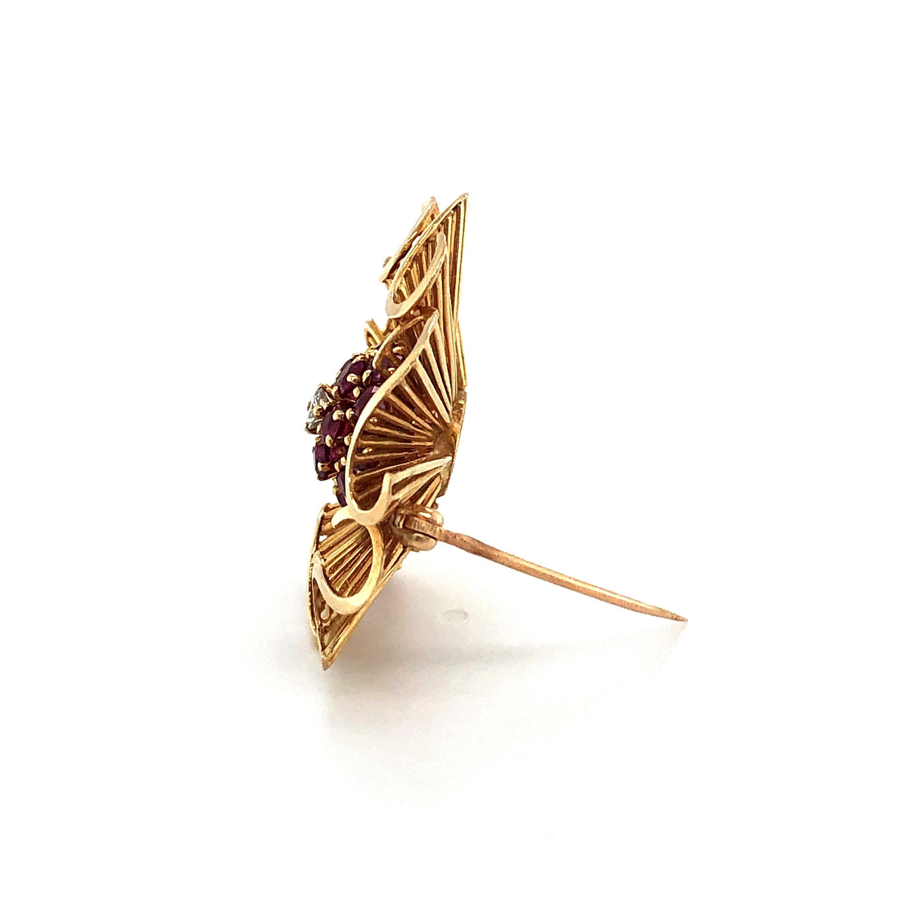1950s Retro Ruby and Diamond Brooch in Red Gold For Sale 1