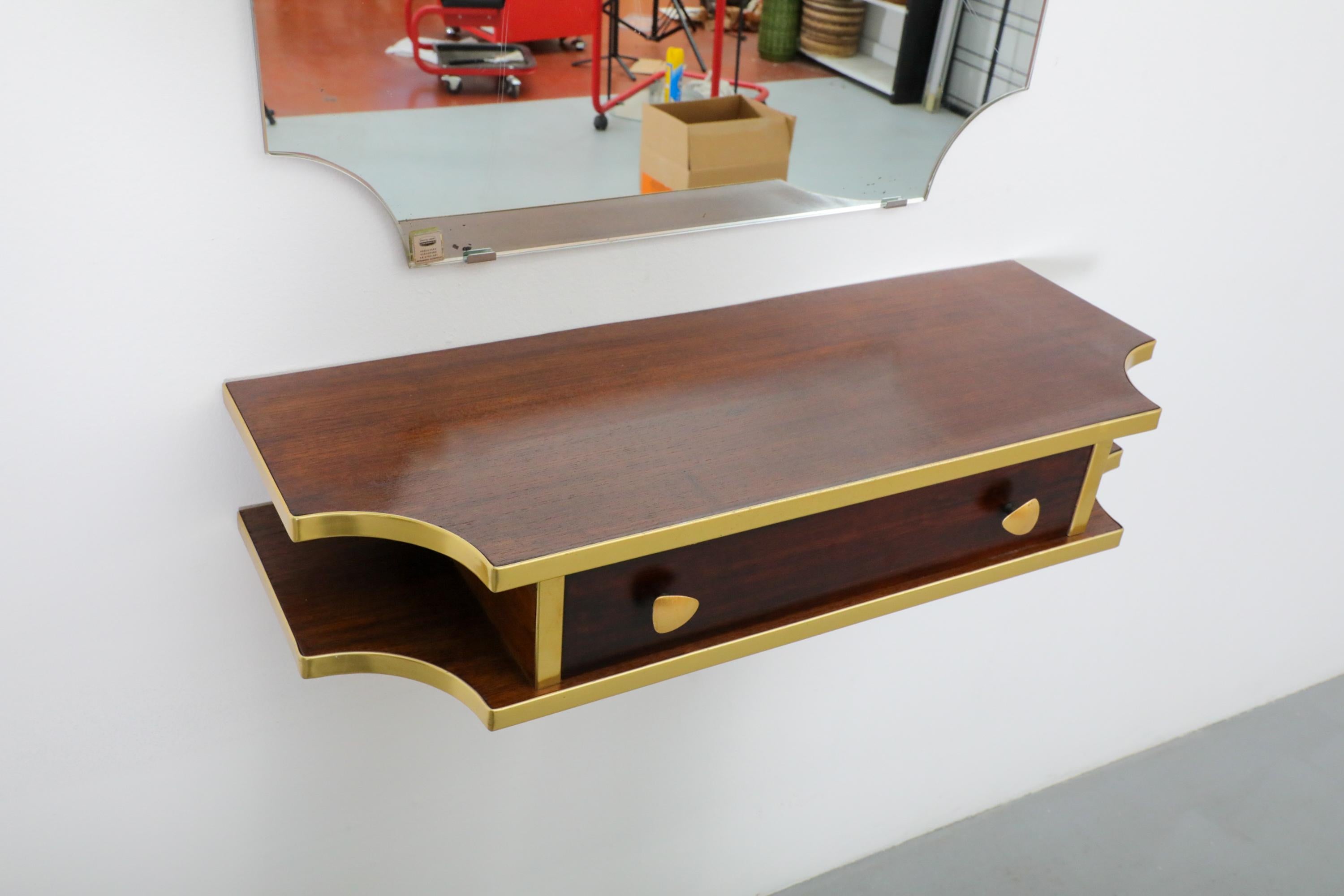 1950er Retro-Wand-Salon-Eitelkeit mit Spiegel und Holzregal mit Schublade im Zustand „Gut“ im Angebot in Los Angeles, CA