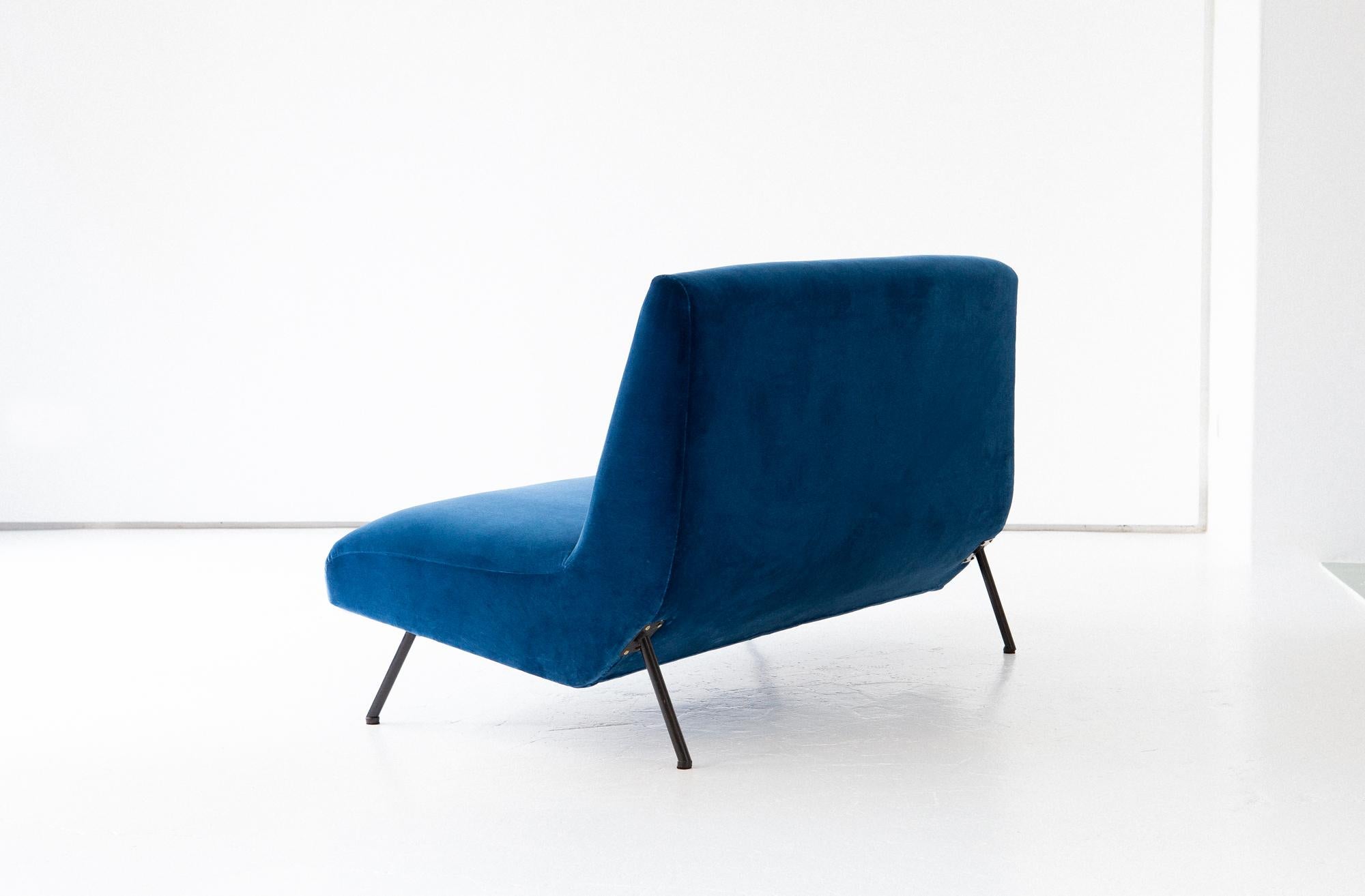 1950s Reupholstered Italian Sofa in Blue Velvet 3