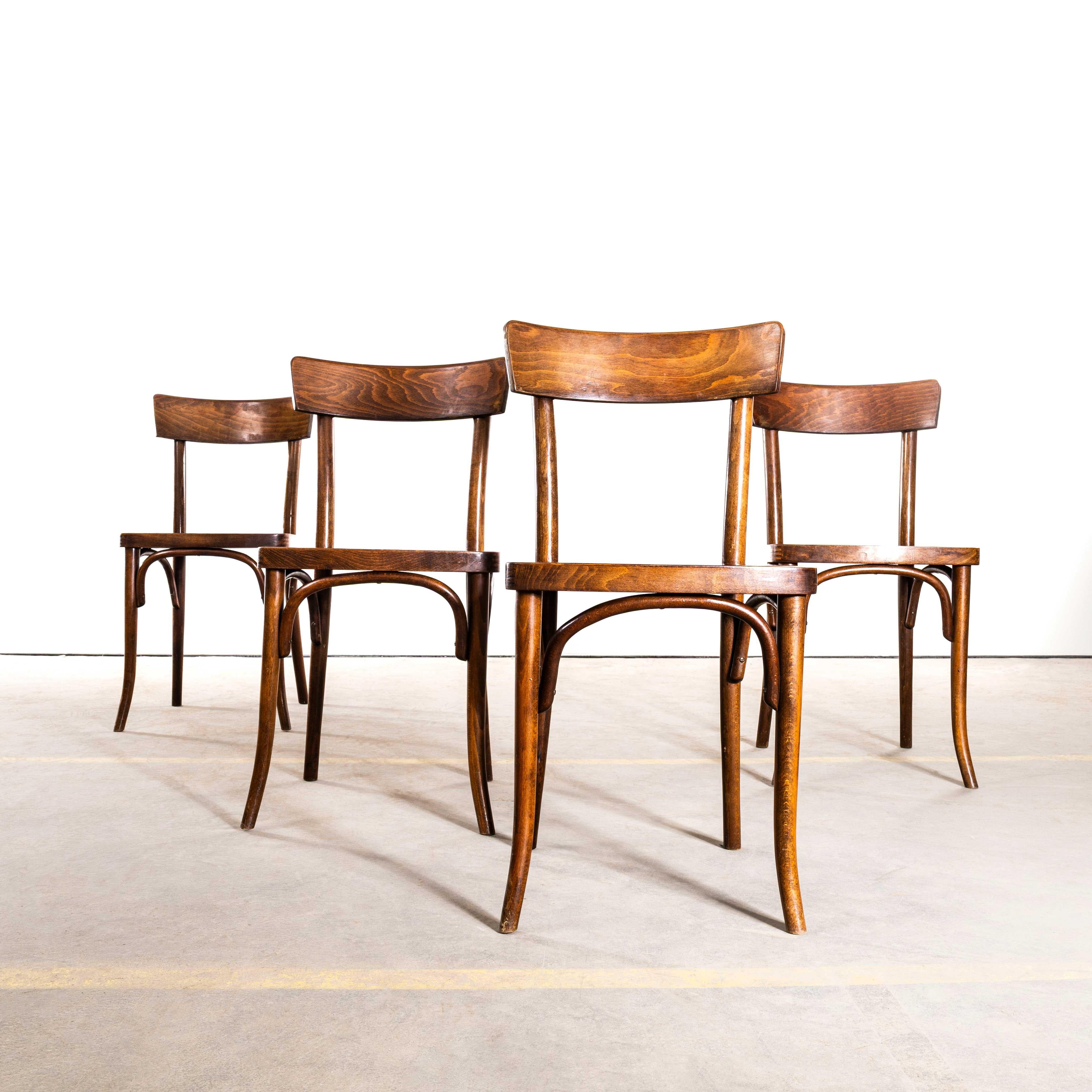 1950's Rich Oak Flat Seat Single Bar Esszimmerstühle - Set von vier im Zustand „Gut“ im Angebot in Hook, Hampshire