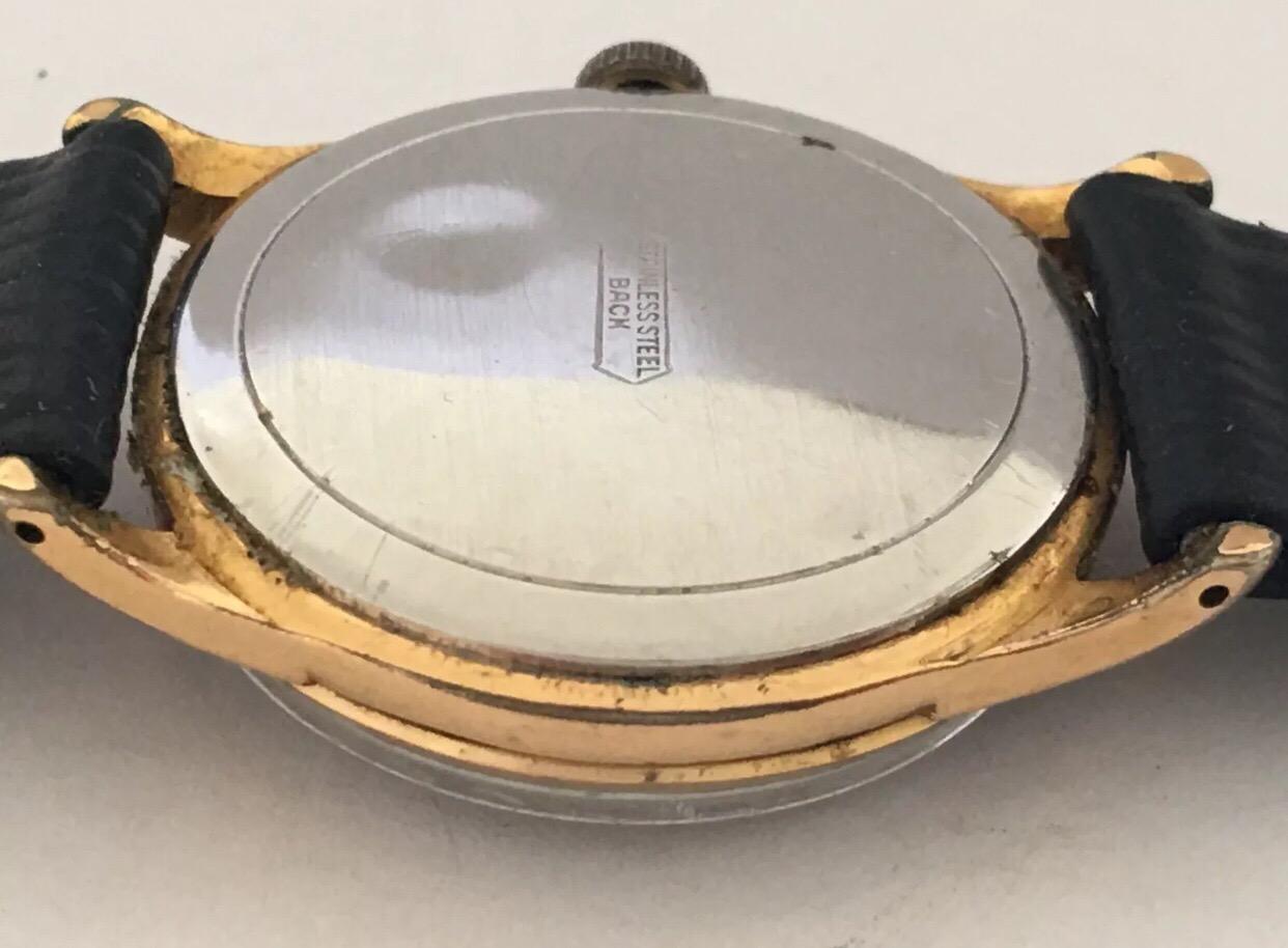 1950s Roamer Calendar Manual Winding Wristwatch For Sale 2