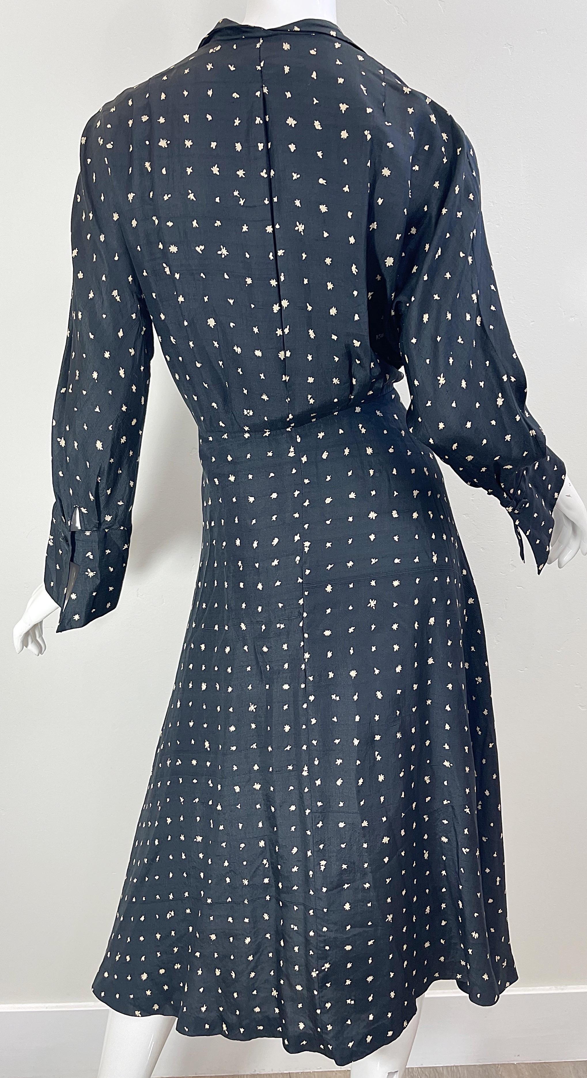 1950s Roberta Lee Originals Black and White Flower Print Vintage 50s Dress For Sale 1