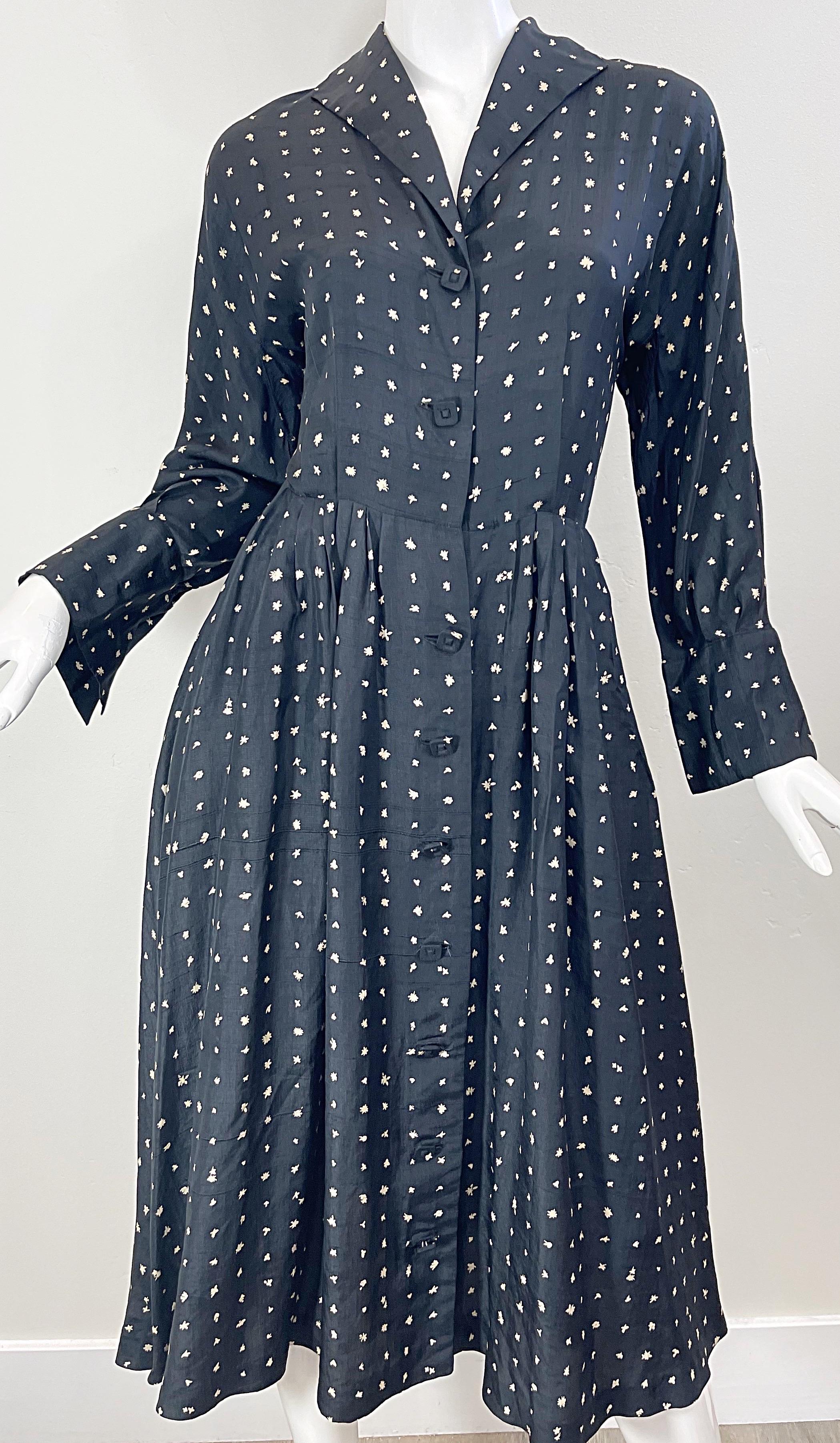 1950s Roberta Lee Originals Black and White Flower Print Vintage 50s Dress For Sale 2