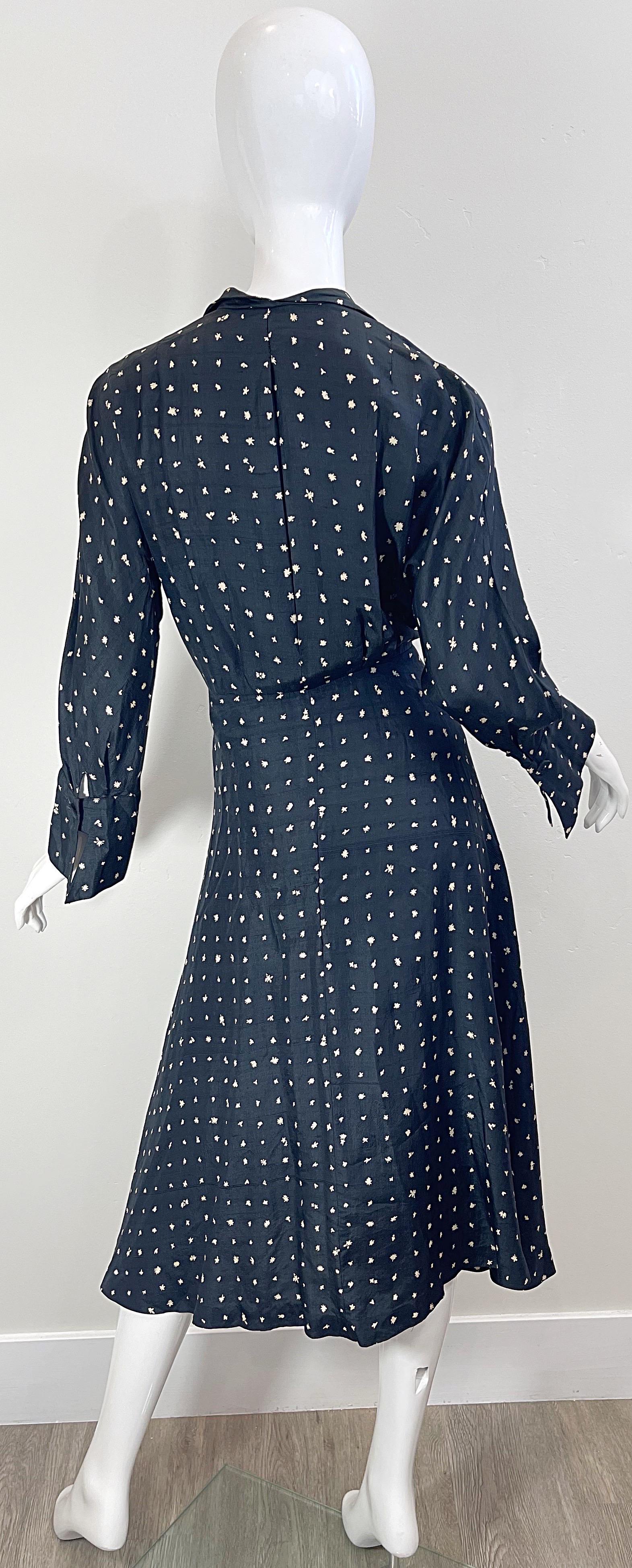 1950s Roberta Lee Originals Black and White Flower Print Vintage 50s Dress For Sale 4