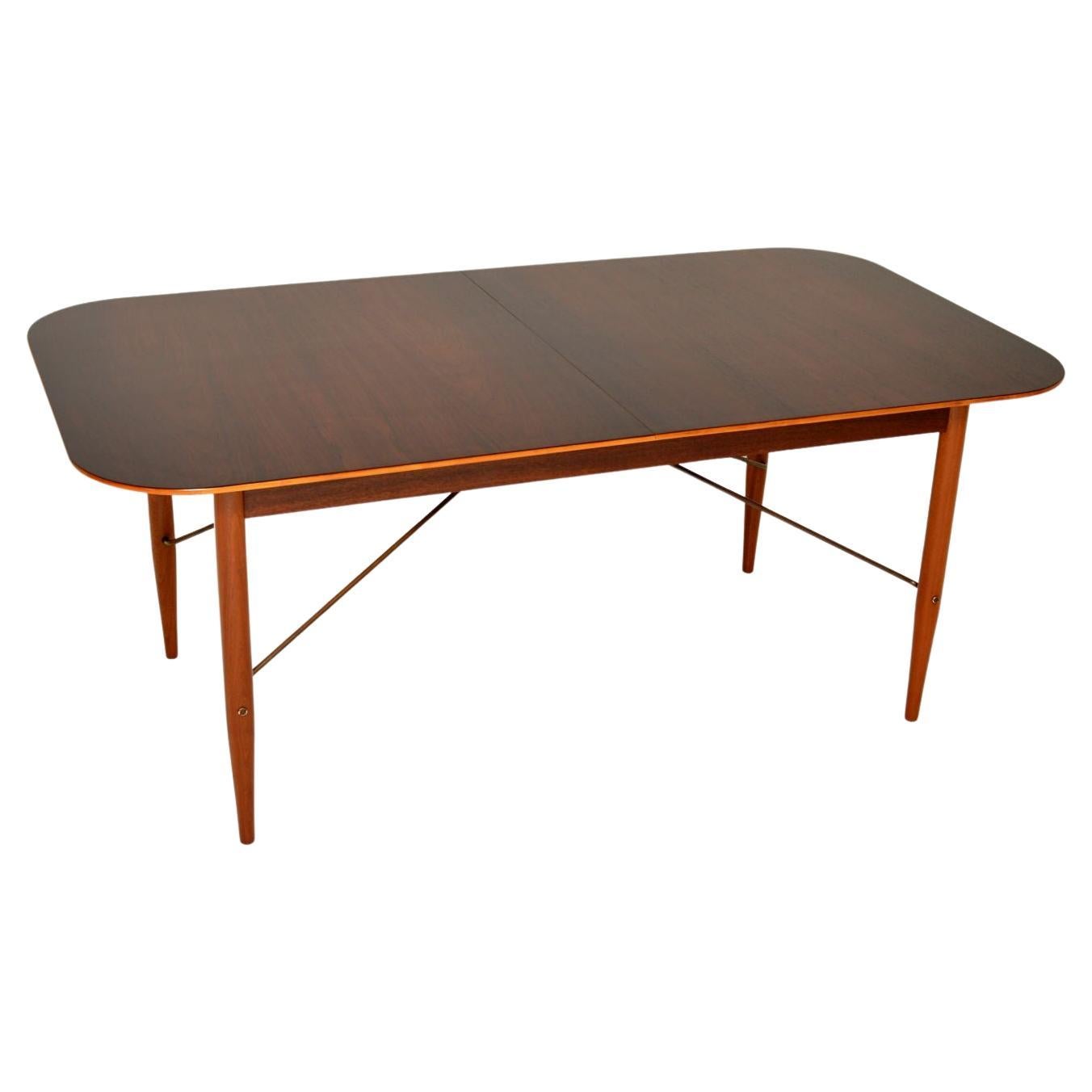 Table de salle à manger des années 1950 Design/One pour Hille en vente