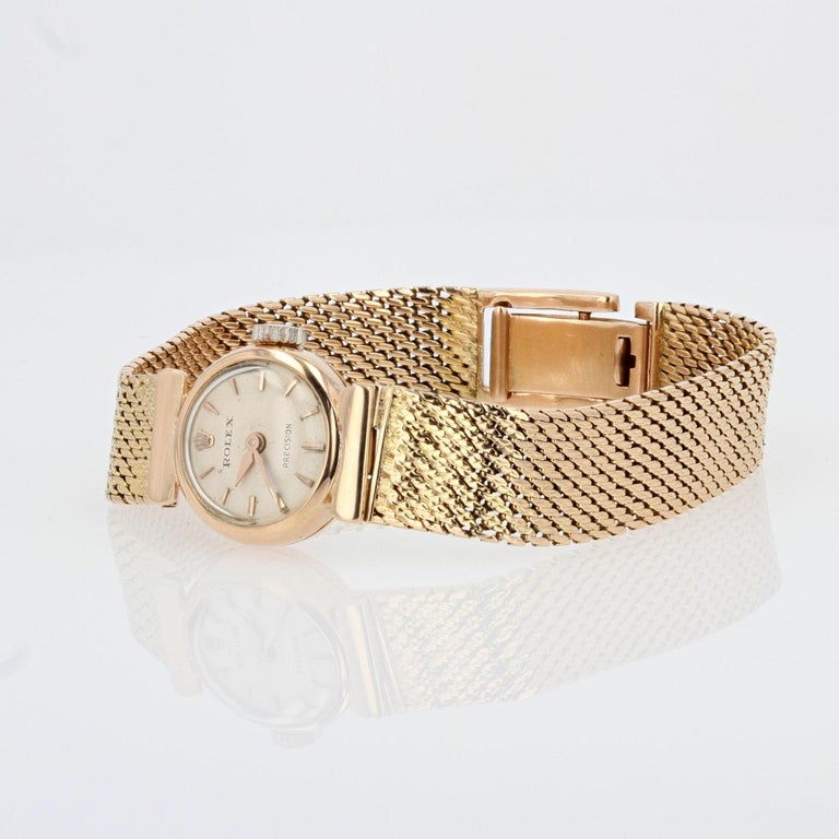 1950s Rolex 18 Karat Yellow Gold Ladies Wristwatch In Good Condition For Sale In Poitiers, FR