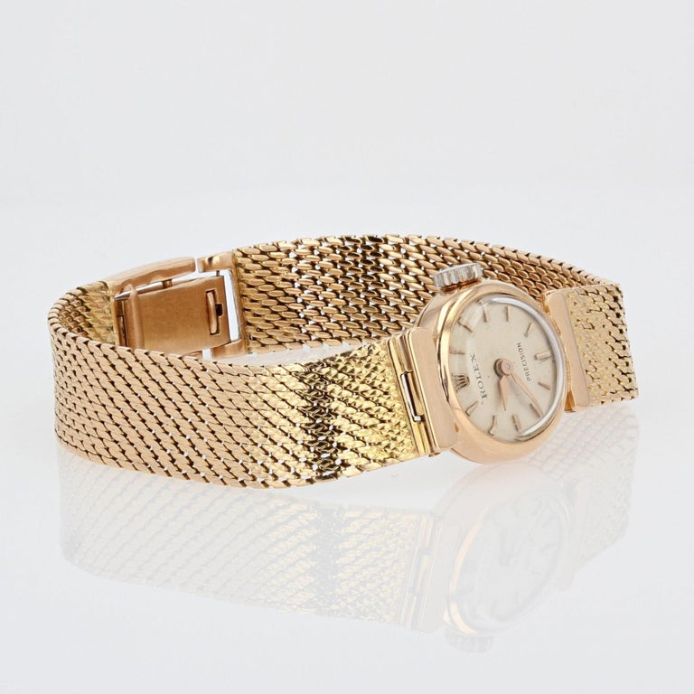 1950s Rolex 18 Karat Yellow Gold Ladies Wristwatch For Sale 2