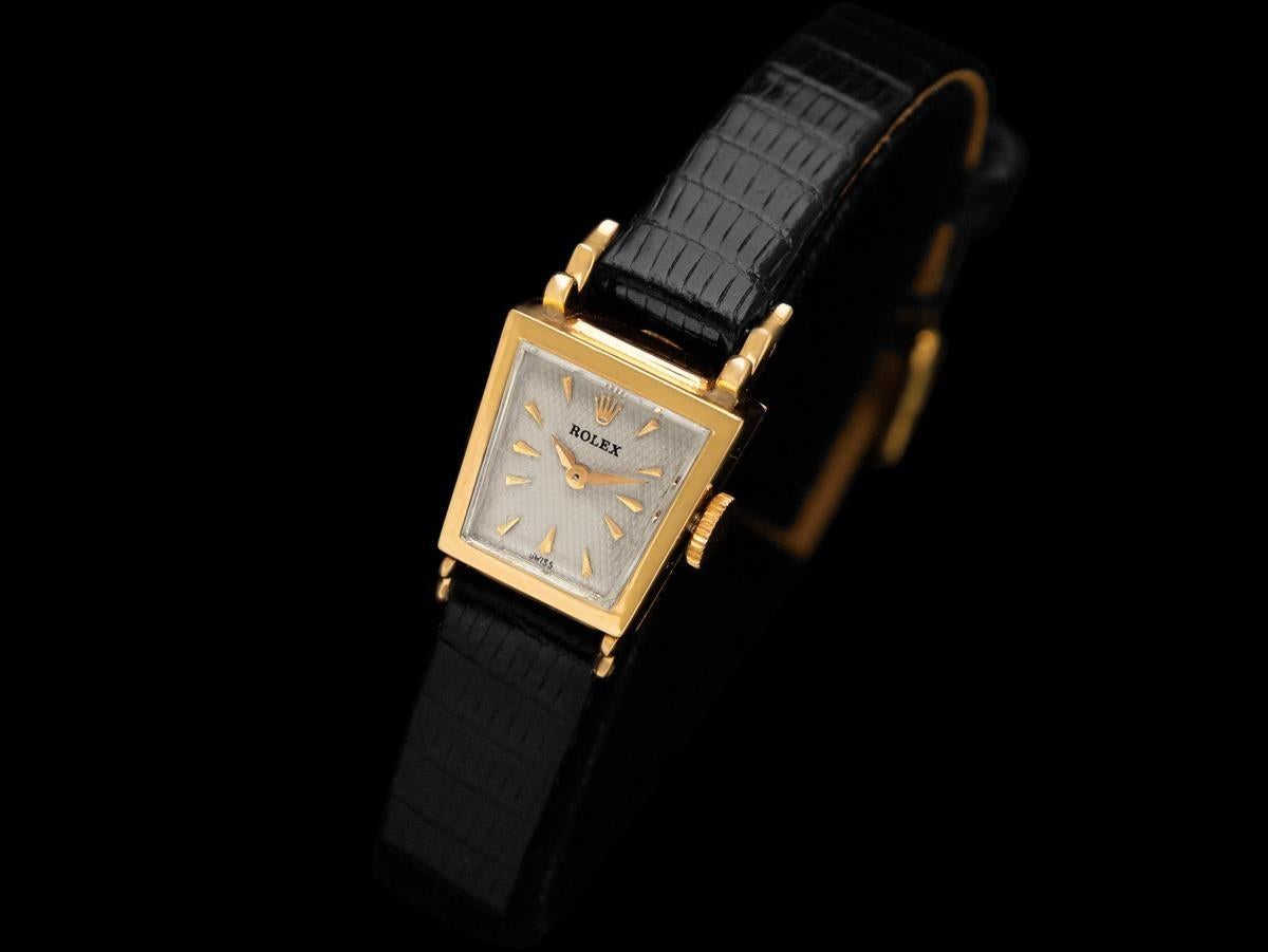 1950's Rolex Ladies Vintage Watch, 18K Gold Rare & Beautiful Asymmetrical Design en Bueno estado para la venta en Suwanee, GA