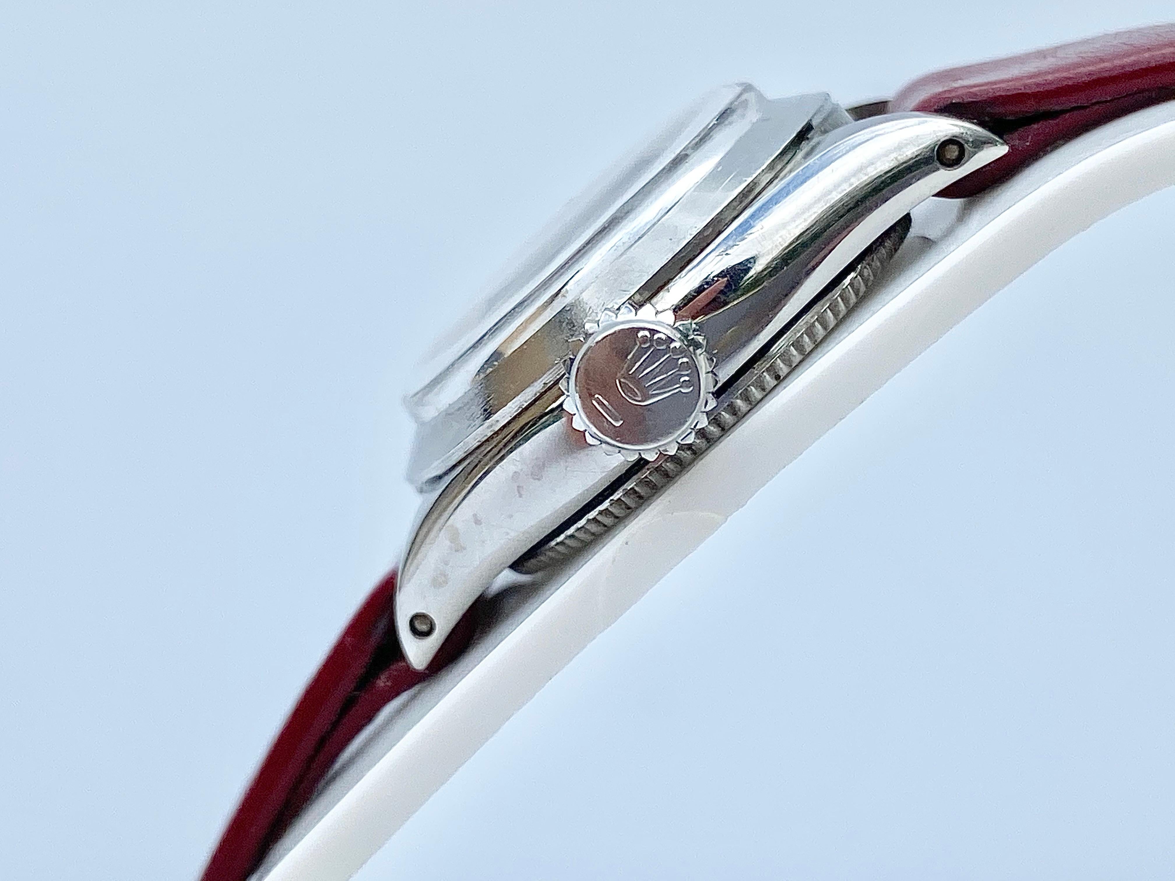 Rolex Oyster Speedking Precision des années 1950 avec bracelet en cuir rouge Pour femmes en vente
