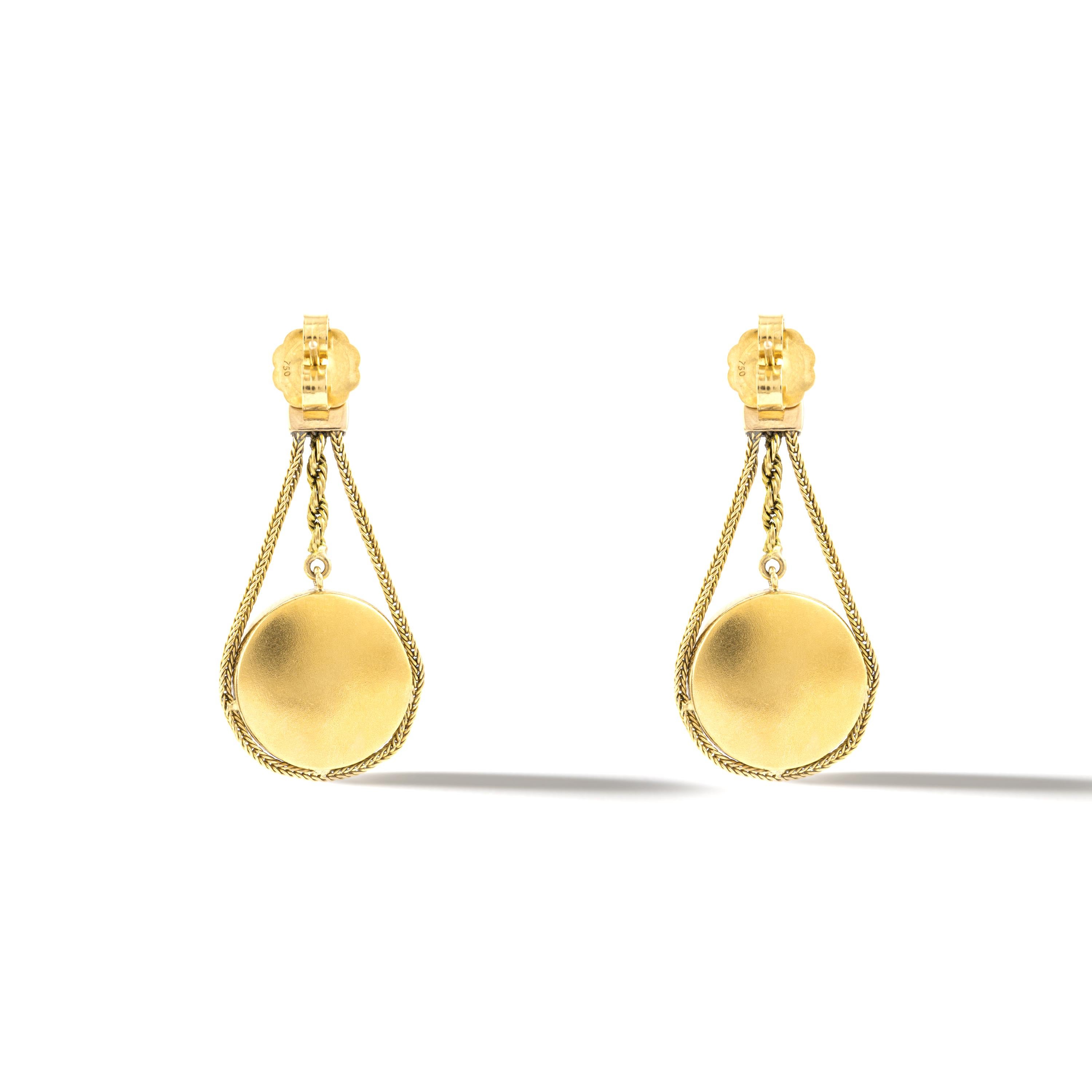 1950er Romantik Antique Revival Ohrringe Farbiges Gold Damen im Angebot