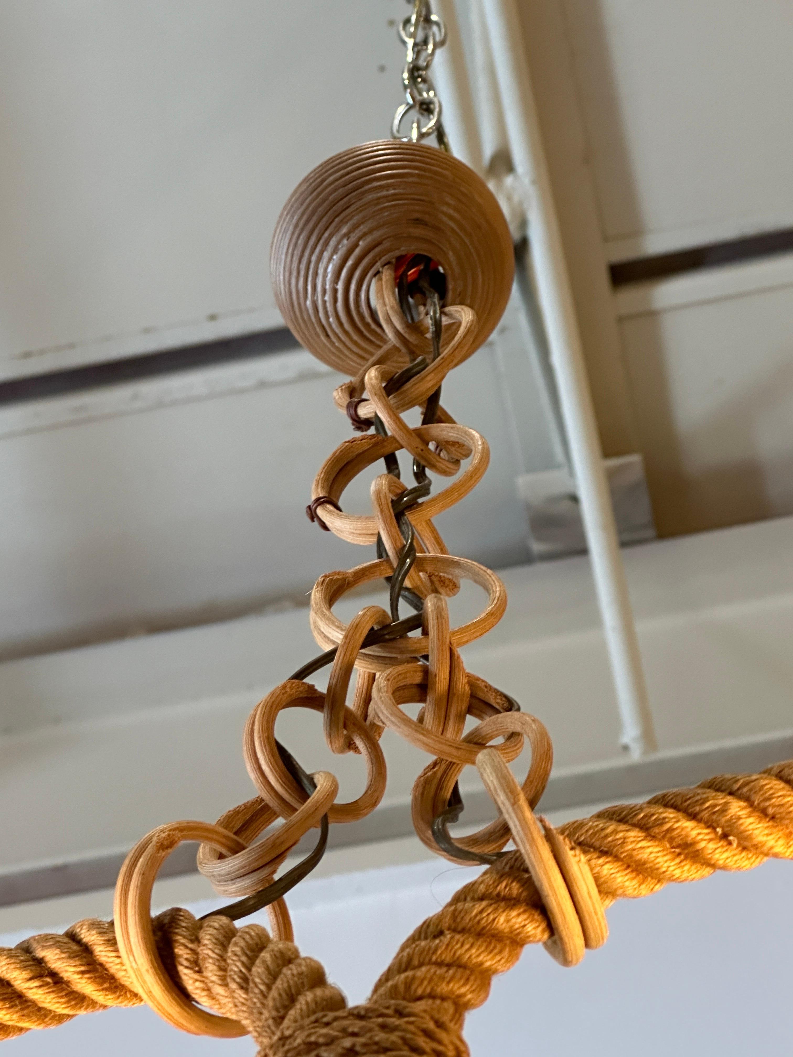 Corda Lampadario in corda degli anni '50 dei designer francesi Adrien Audoux e Frida Minet in vendita
