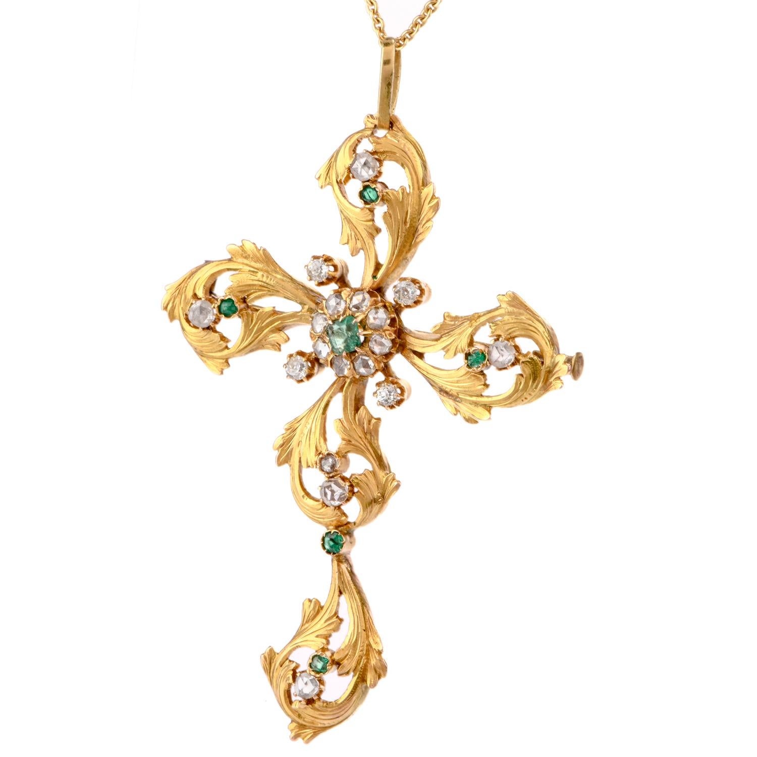 1950s Rose Cut Diamond Emerald 18 Karat Cross Pendant Brooch In Excellent Condition In Miami, FL