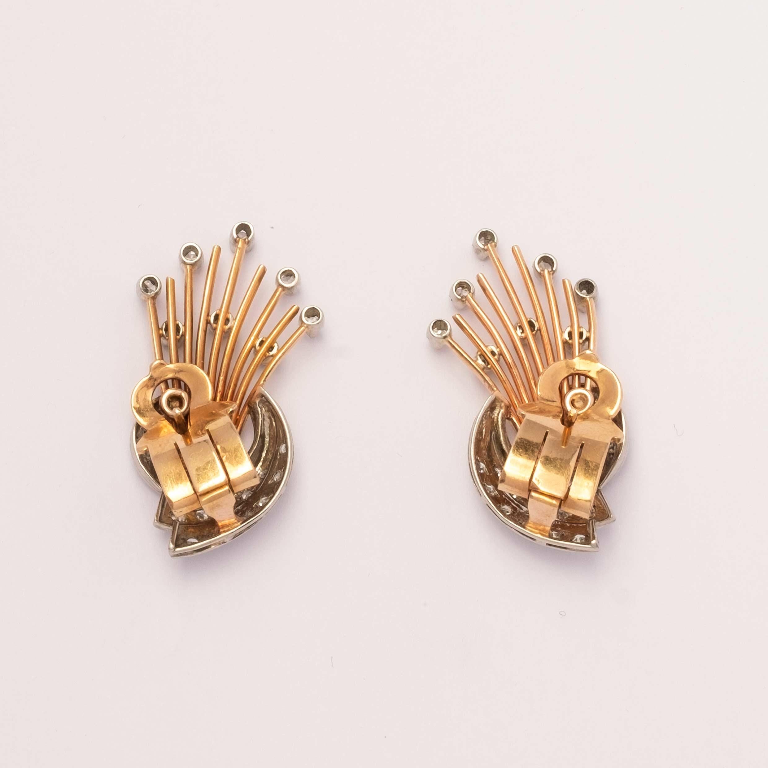 Taglio rotondo Orecchini in oro rosa e diamanti degli anni '50 in vendita
