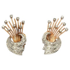 Boucles d'oreilles en or rose et diamants des années 1950