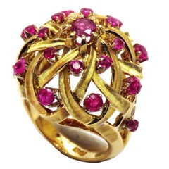 1950s Rose Gold Rubies Dome Engraved Little Finger 18 Carat Ring