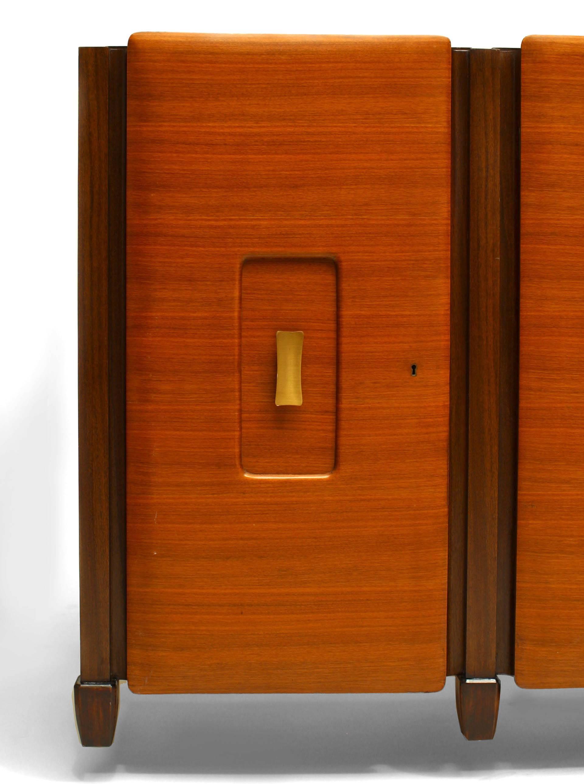 Osvaldo Borsani Italian Mid-Century Rosewood Sideboard In Good Condition For Sale In Queens, NY