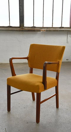 Chaise de bureau des années 1950 en palissandre, avec accoudoirs ouverts, en palissandre et laine