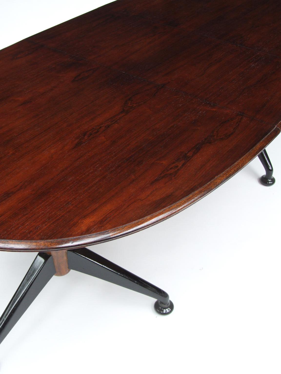 Mid-Century Modern 1950s Rosewood Extendable Oval Dining Table by A J Milne for Heals, London For Sale