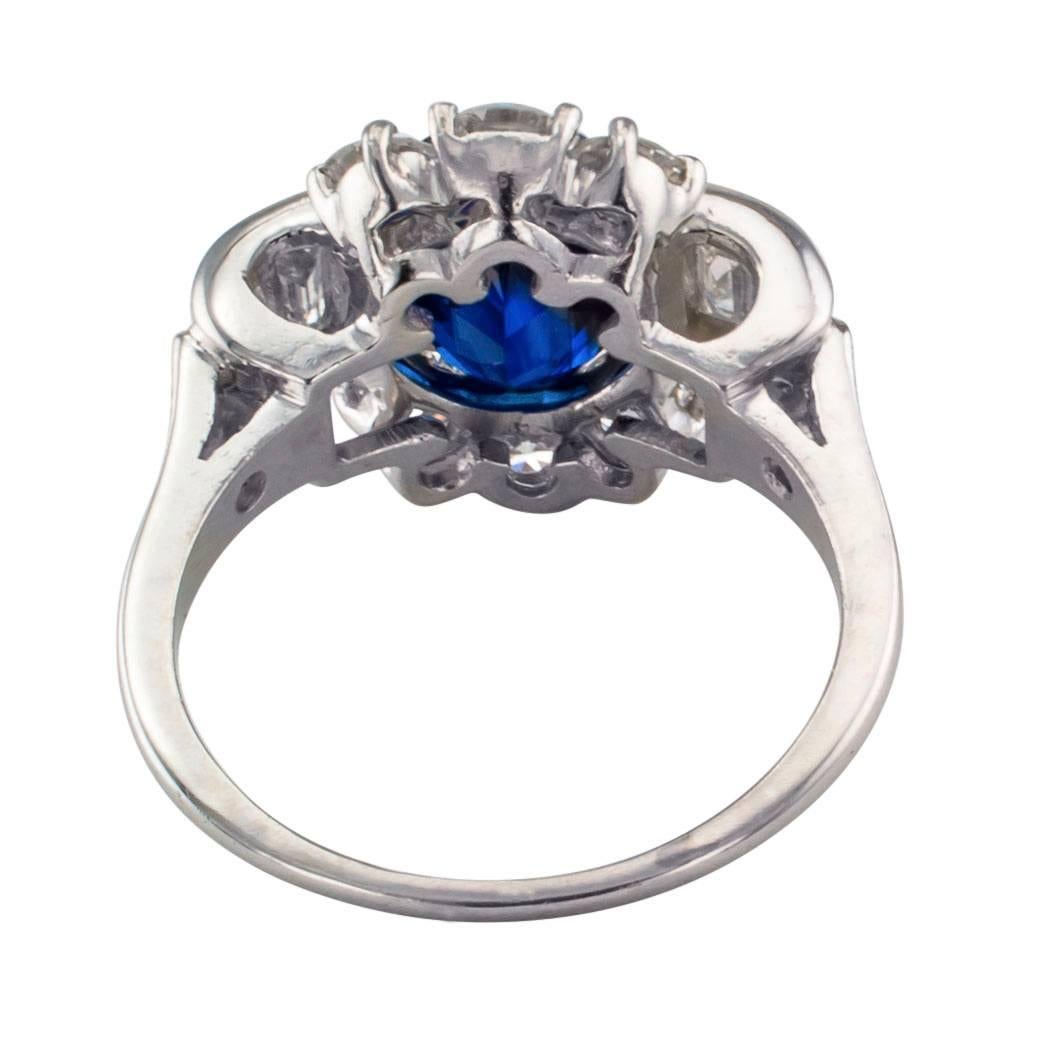 1950s Royal Blue Sapphire Diamond Platinum Ring In Good Condition In Los Angeles, CA