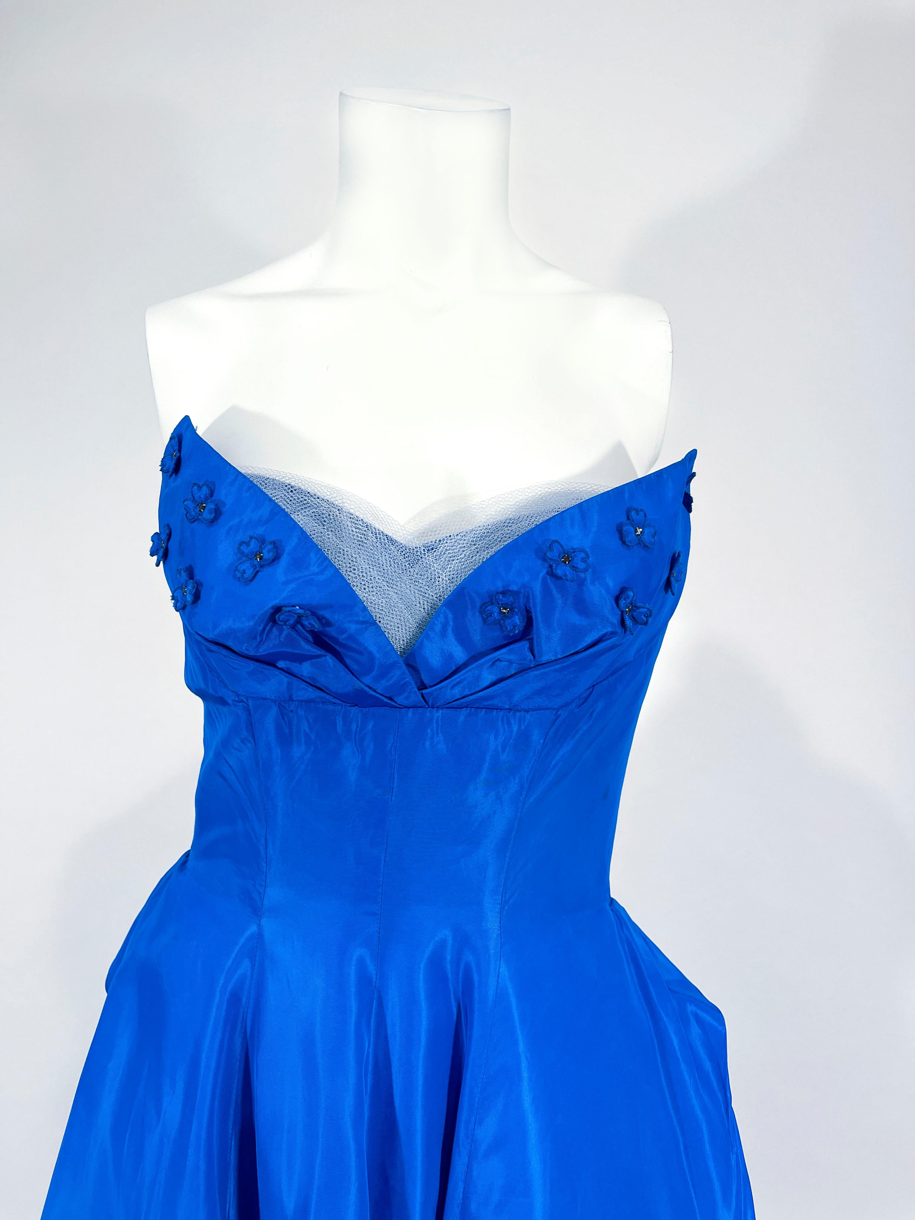 1950s Royal Blue Taffeta and Tulle Ball Gown In Good Condition For Sale In San Francisco, CA