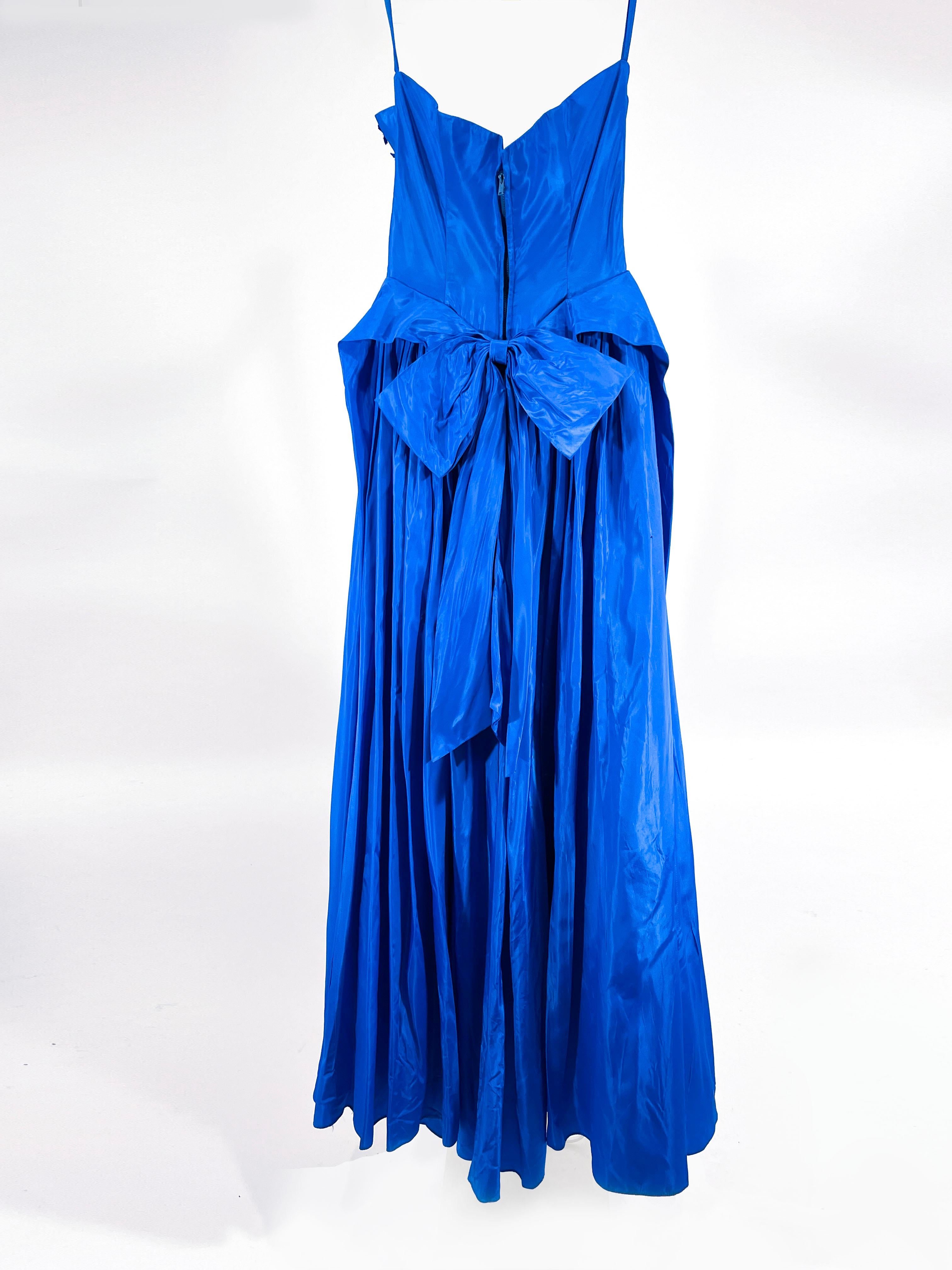Königsblaues Kugelkleid aus Taft und Tüll aus den 1950er Jahren Damen im Angebot
