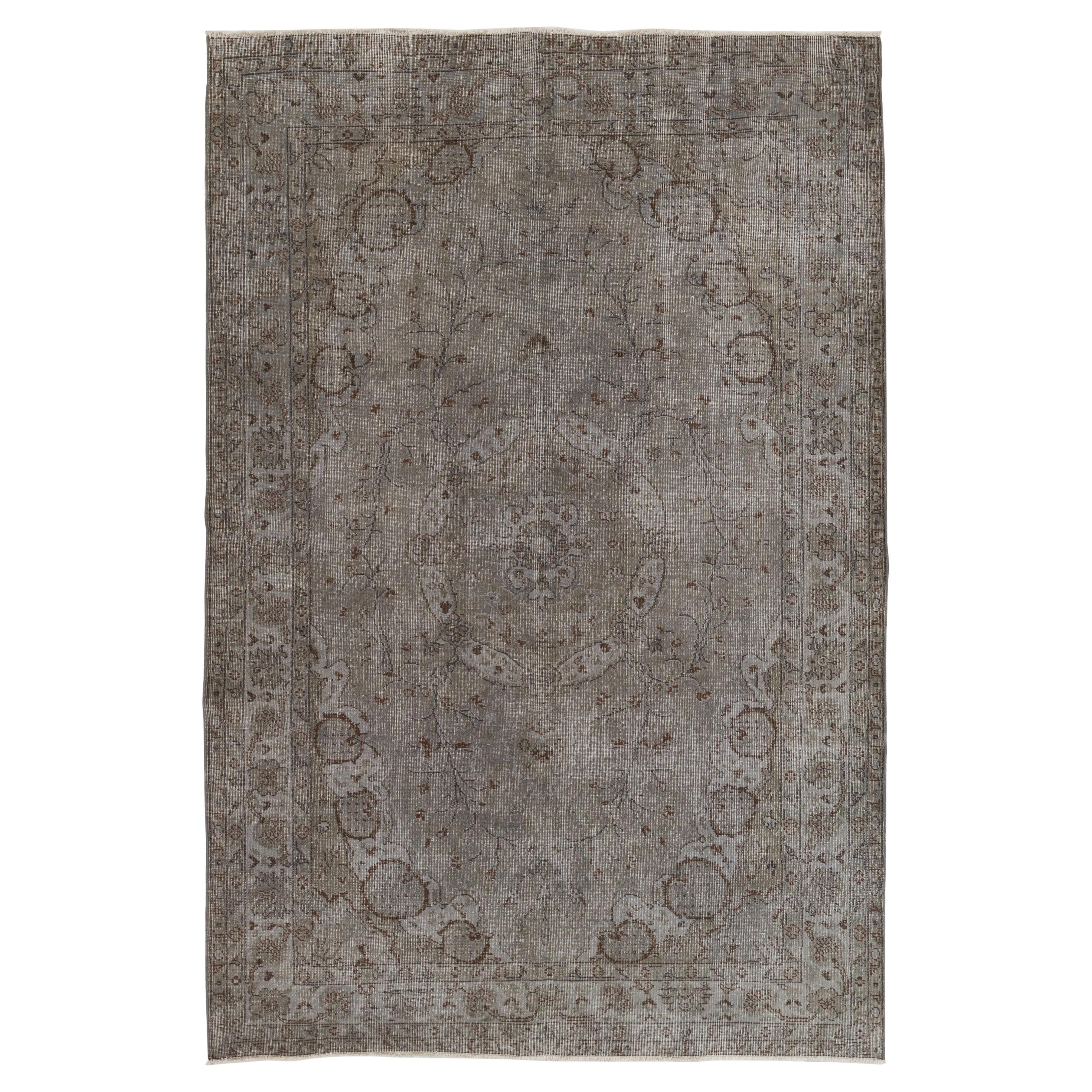 6.5x9.8 Ft Mid-Century Anatolian Area Rug, Modern Hand-knotted Carpet in Gray For Sale