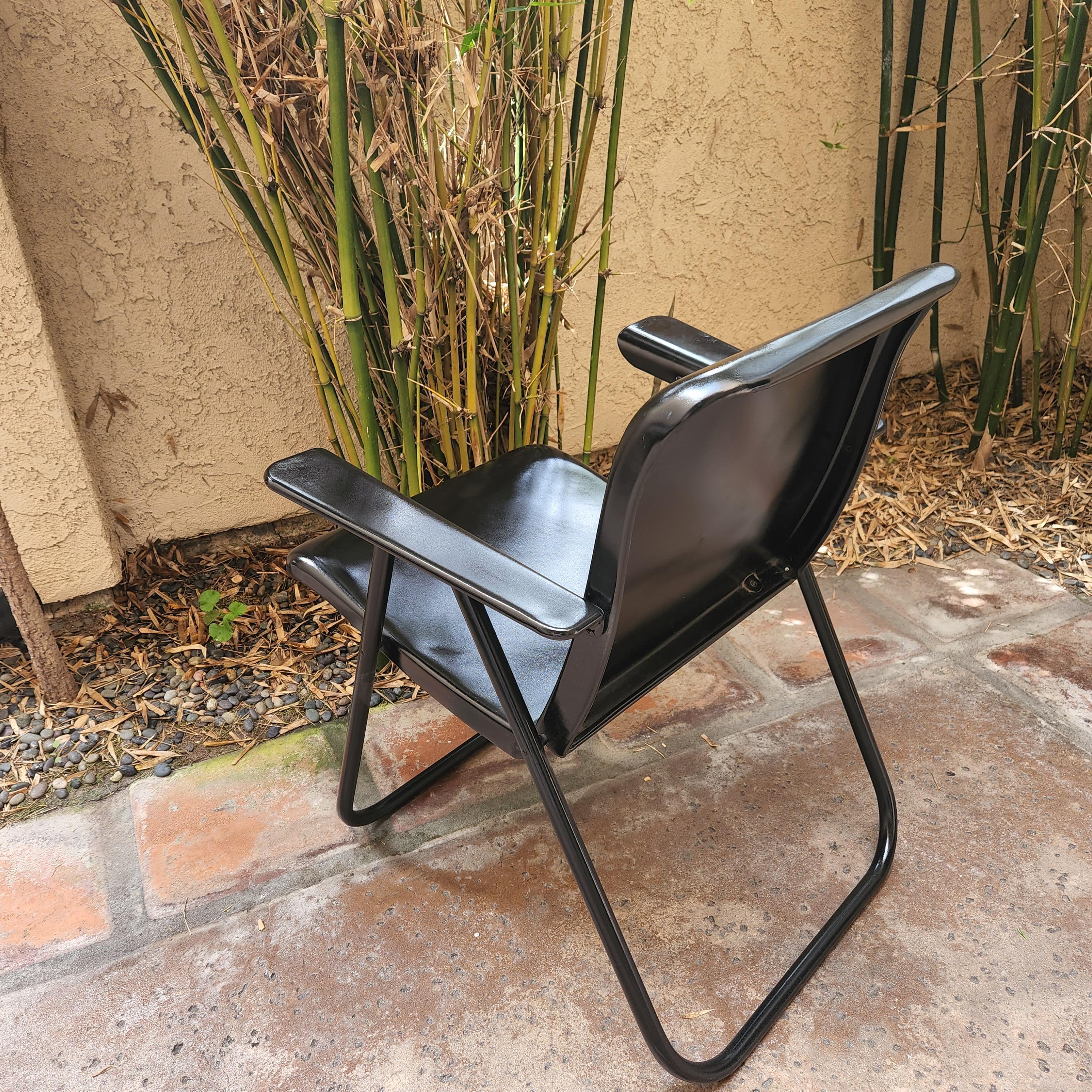 1950s Russel Wright Mid-Century Modern Three Folding Patio Armchairs in Black For Sale 5