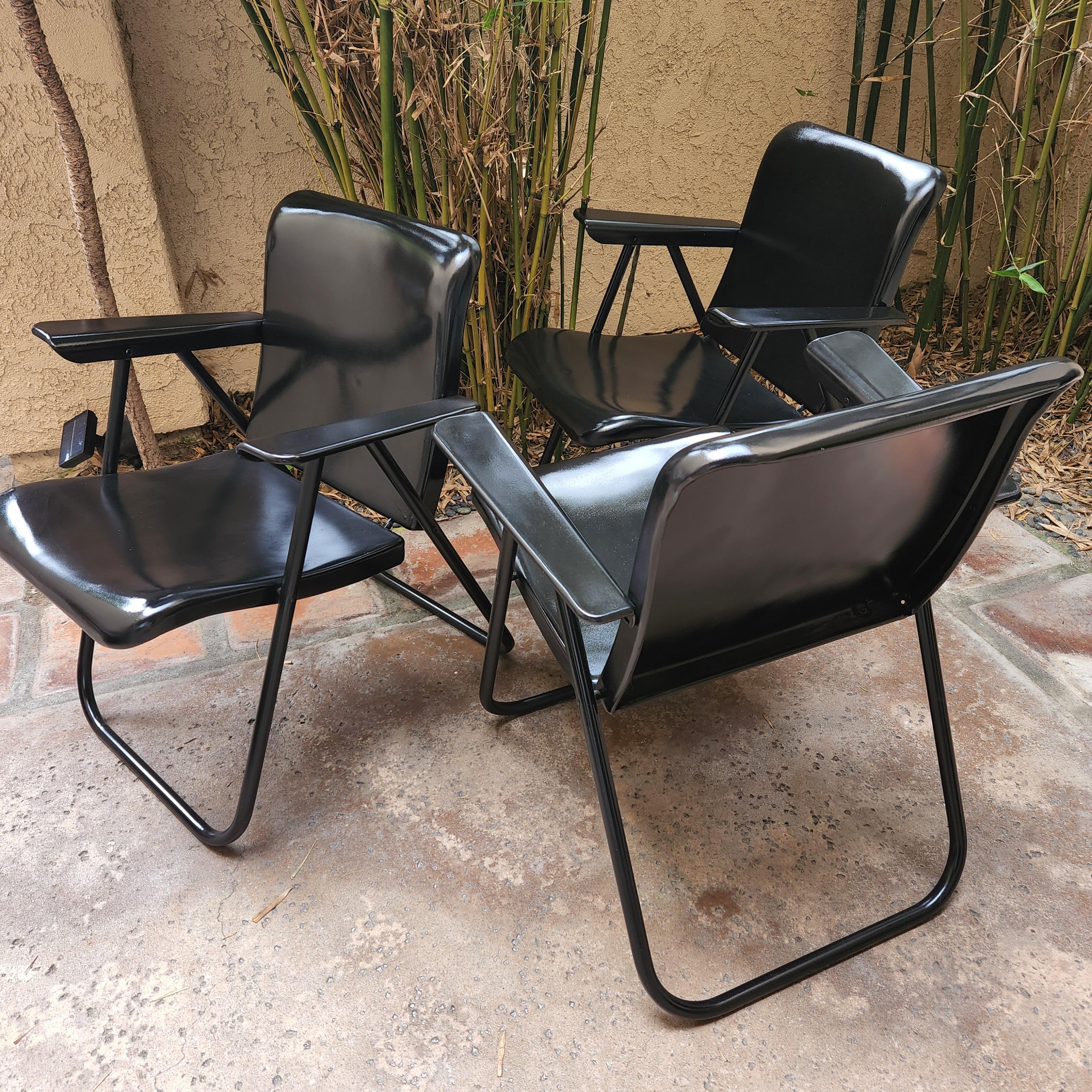 1950s Russel Wright Vintage Folding Patio Armchairs in Black In Good Condition For Sale In Chula Vista, CA