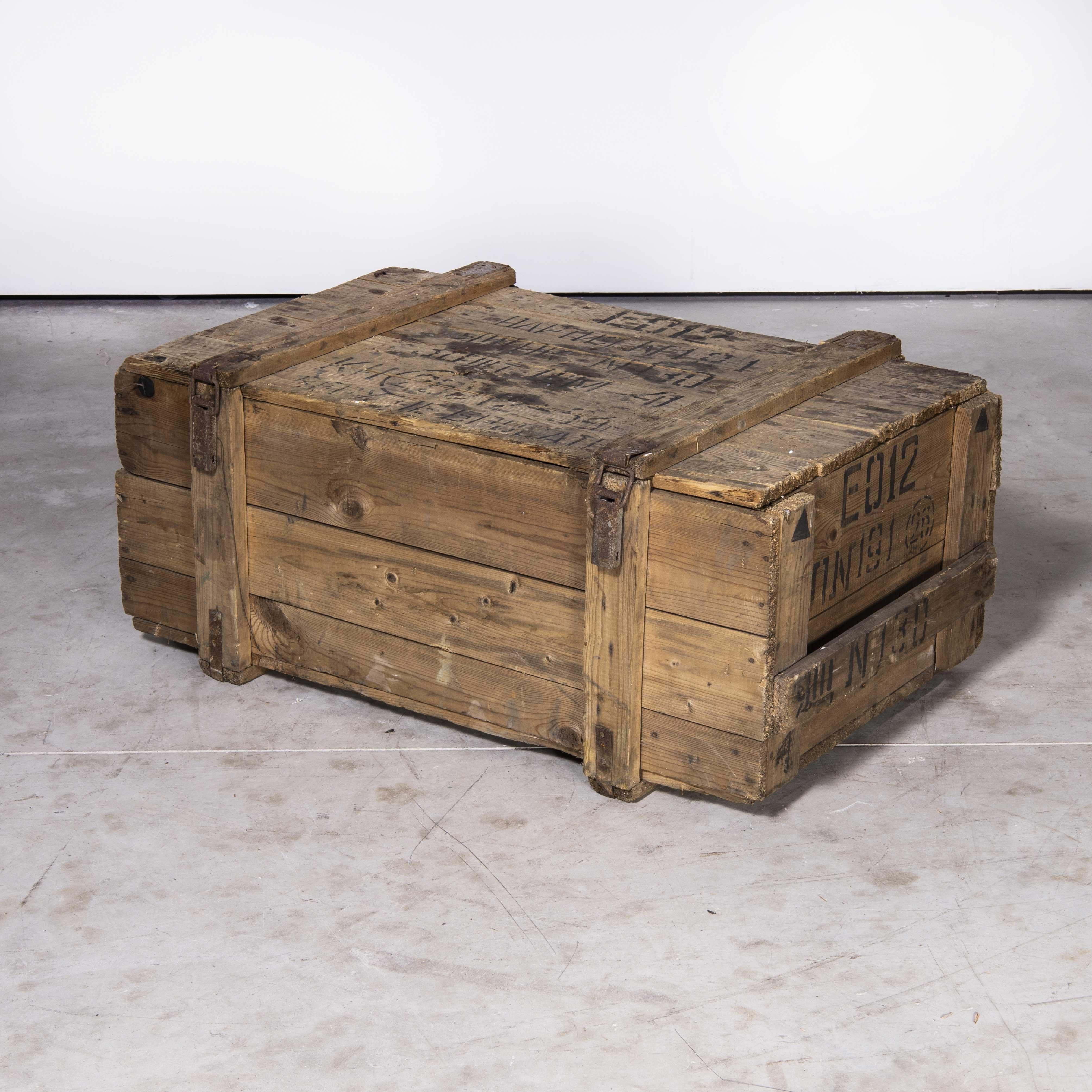 1950's Russian Military Storage Crate 'Model 255.2' For Sale 1