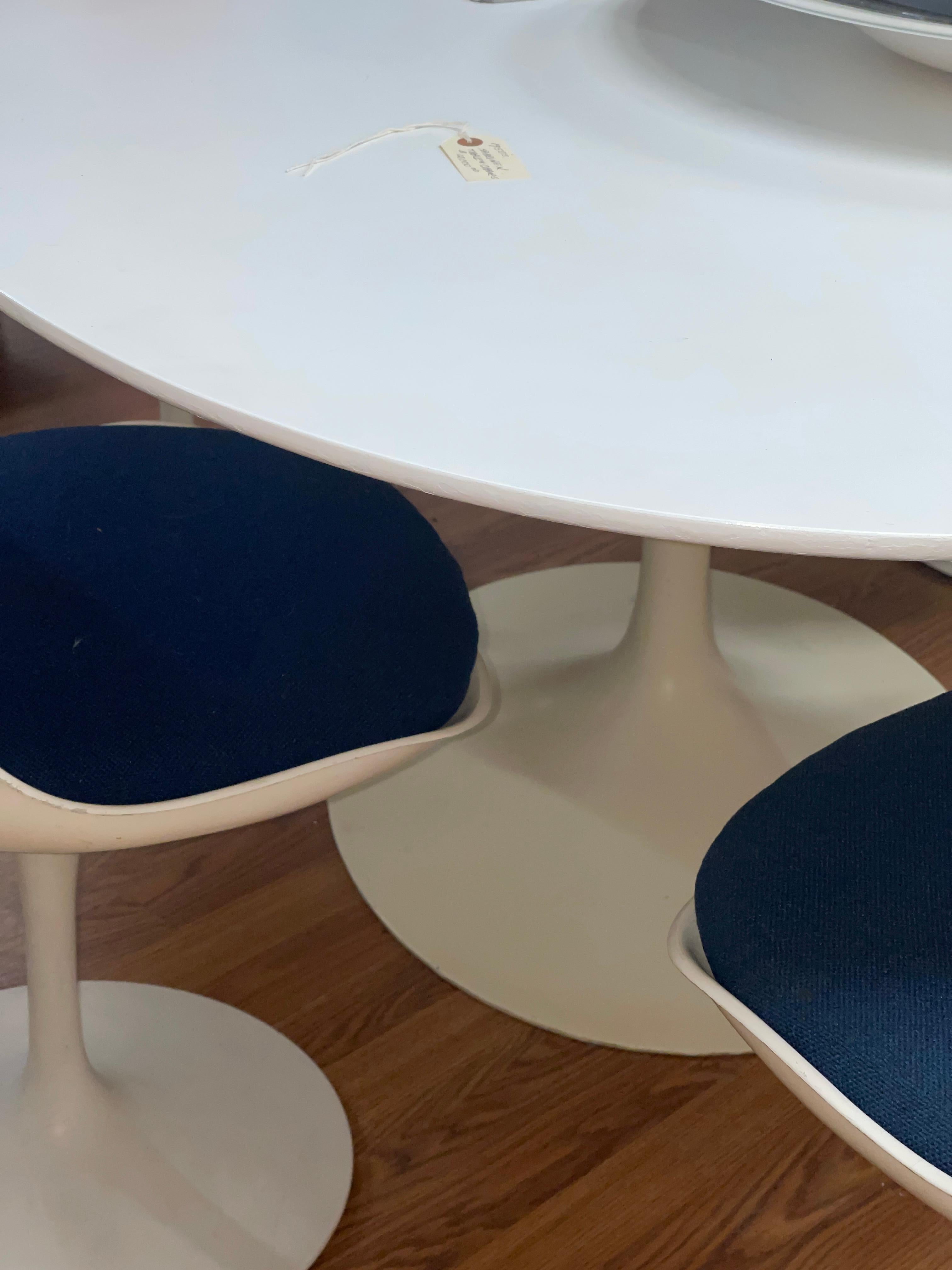 1950’s Saarinen Oval Tulip Table and Chairs 7