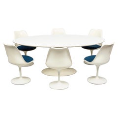 1950’s Saarinen Oval Tulip Table and Chairs