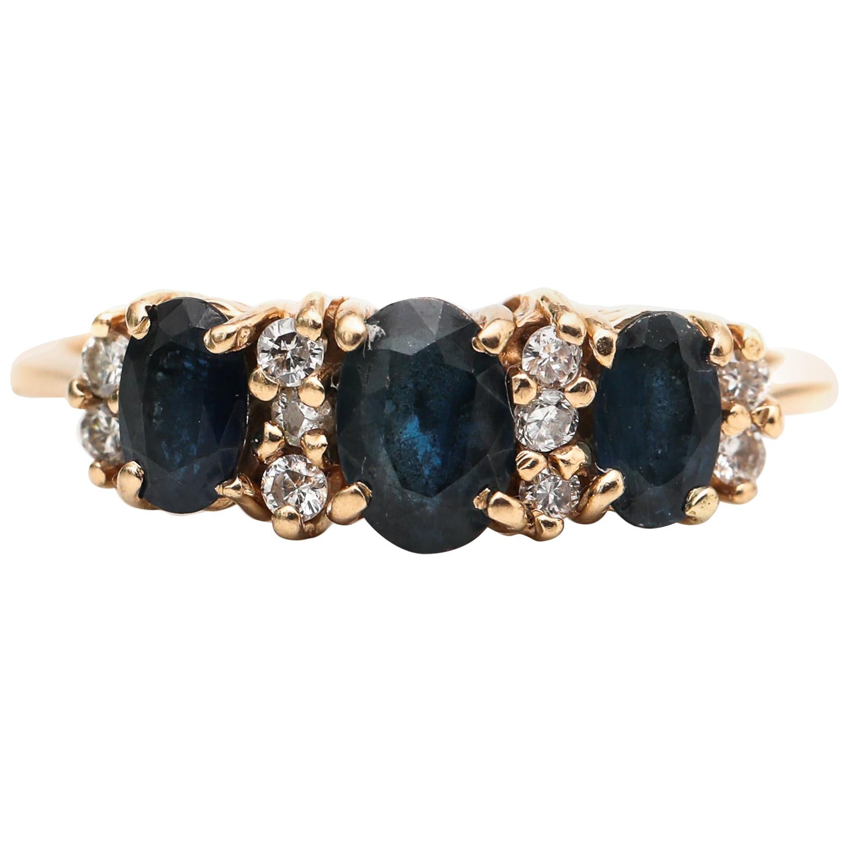 1950s Sapphire and Diamond Ring in 14 Karat Gold For Sale