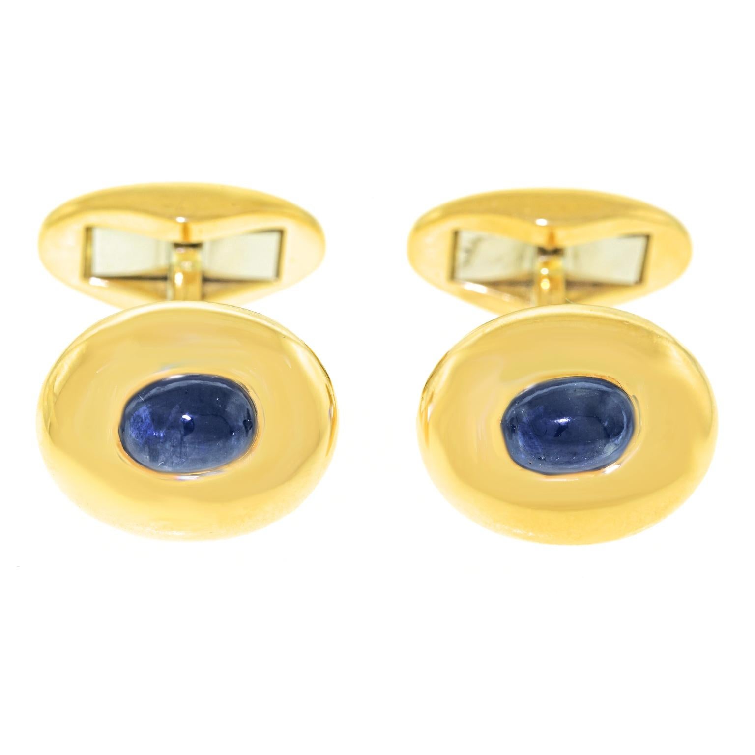 Women's or Men's 1950s Sapphire and Gold Cufflinks