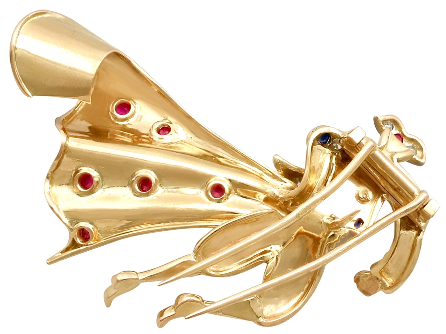 Broche Matador vintage en or jaune 18 carats, saphir, rubis et diamants Unisexe en vente