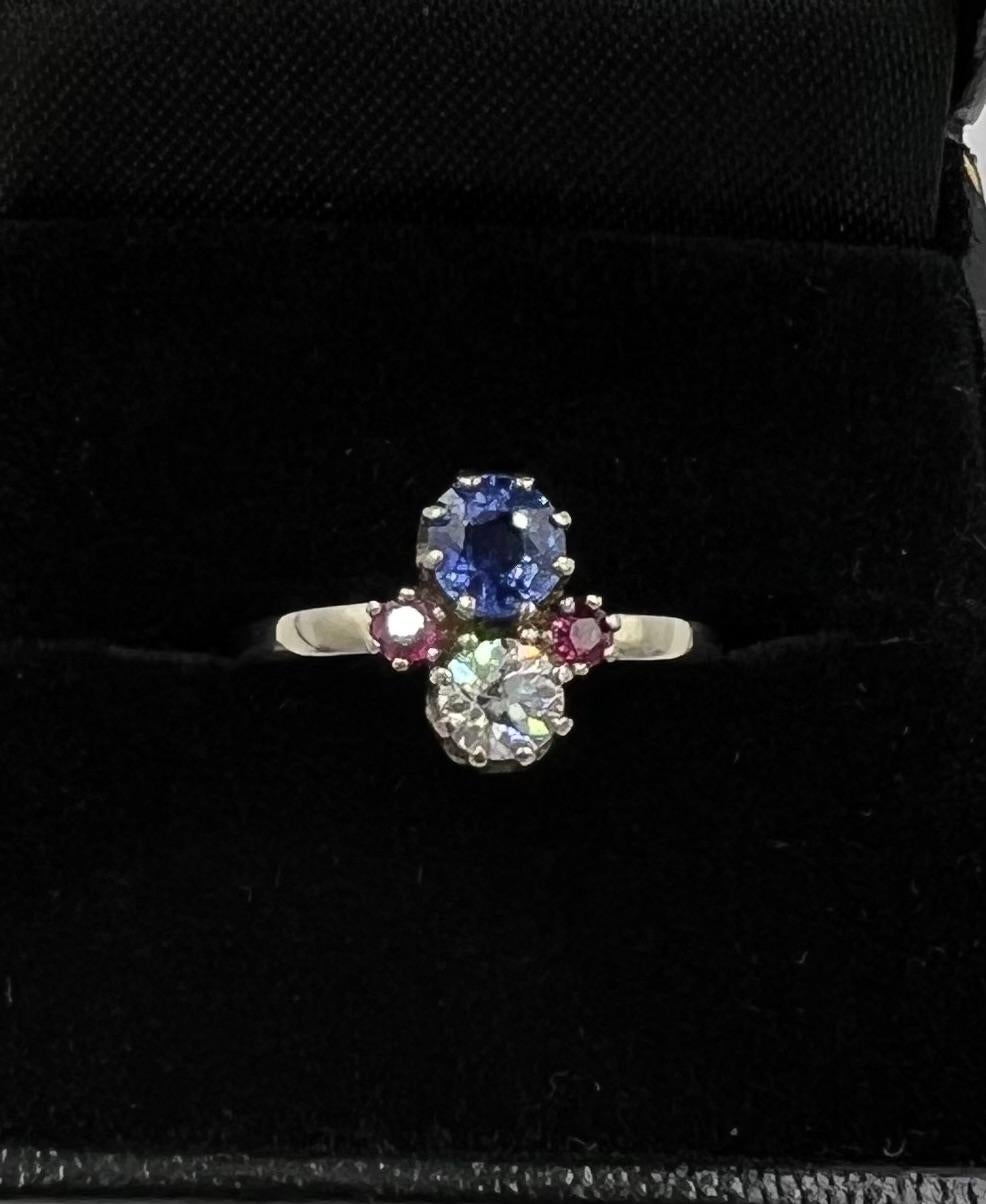 Women's or Men's 1950s Sapphire Diamond Ruby White Gold Vintage Engagement Ring For Sale