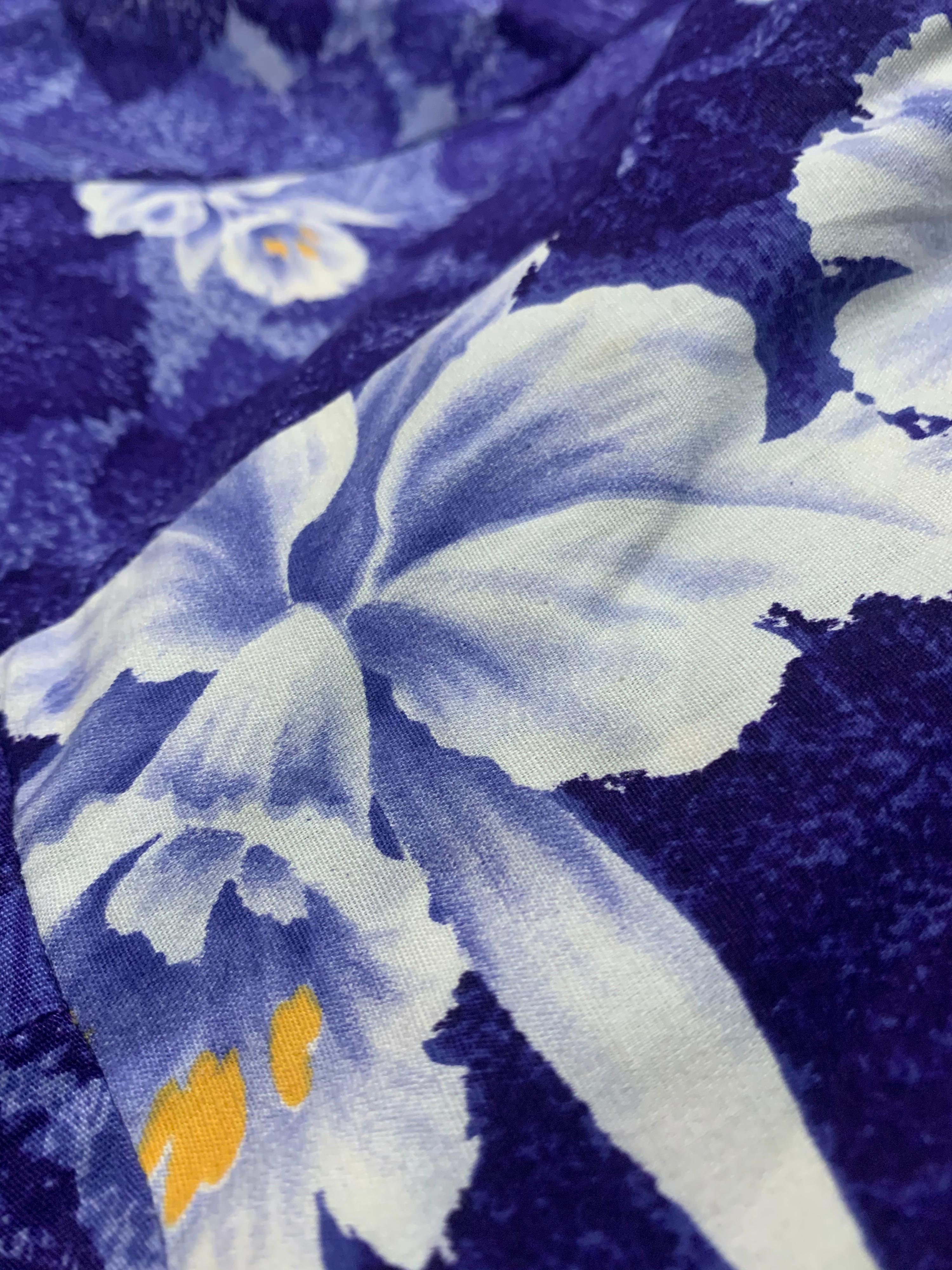 Robe de soleil en coton de style sarong des années 1950 avec imprimé tropical violet et orchidées en vente 9