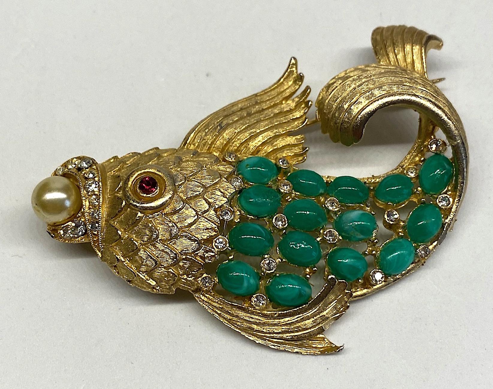 1950s Satin Gold Figural Brooch of Fish with Green Cabochon 1