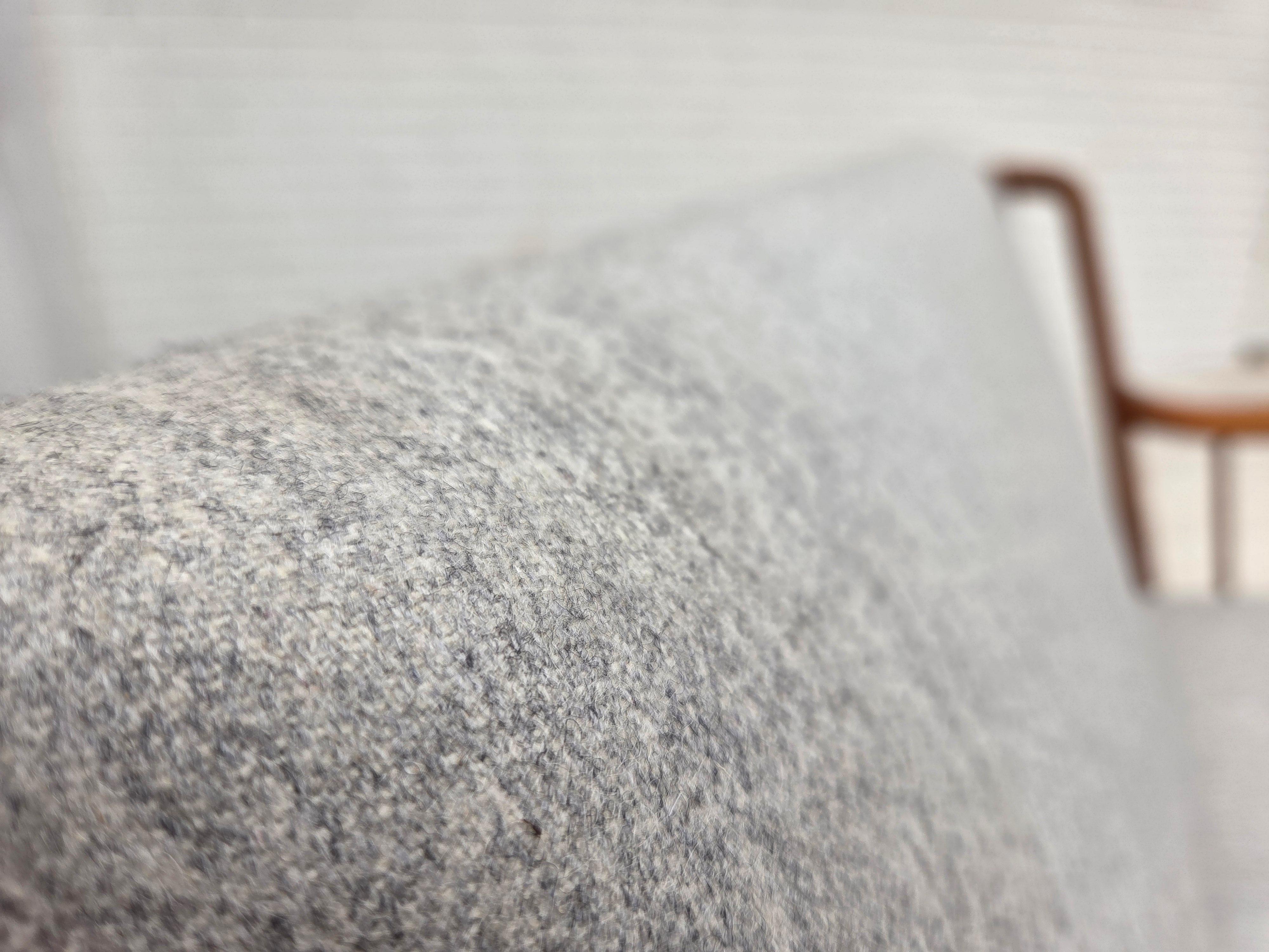 1950s, Scandinavian 2-seater sofa, reupholstered, furniture wool, oak. For Sale 1