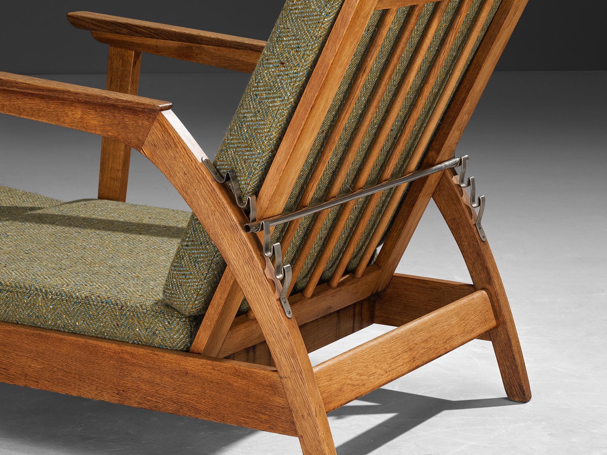 1950s Scandinavian Adjustable Chaise Longue in Solid Oak and Green Wool In Good Condition For Sale In Waalwijk, NL