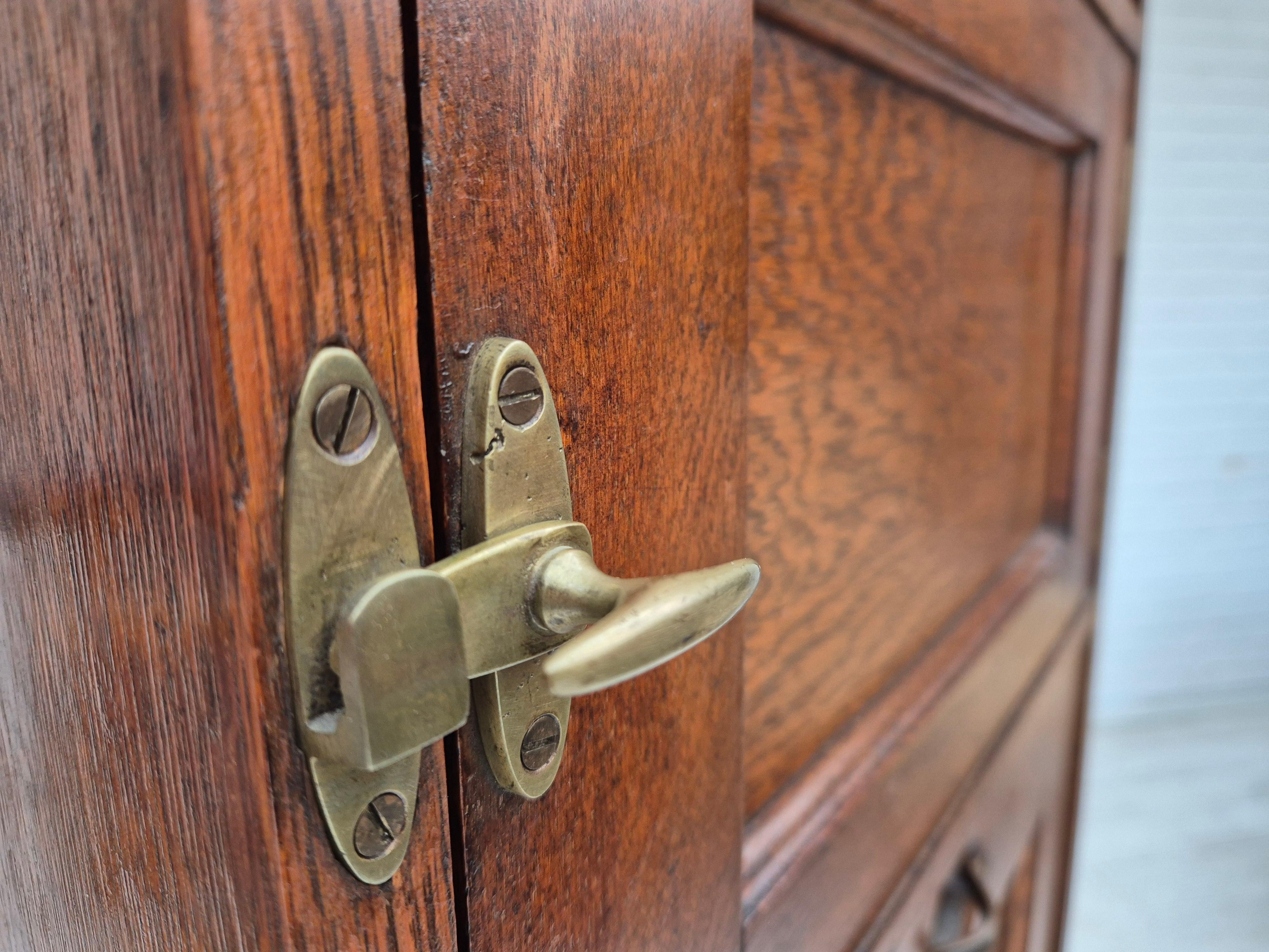 1950s, Scandinavian design, wall cabinet, original good condition, oak wood. For Sale 13
